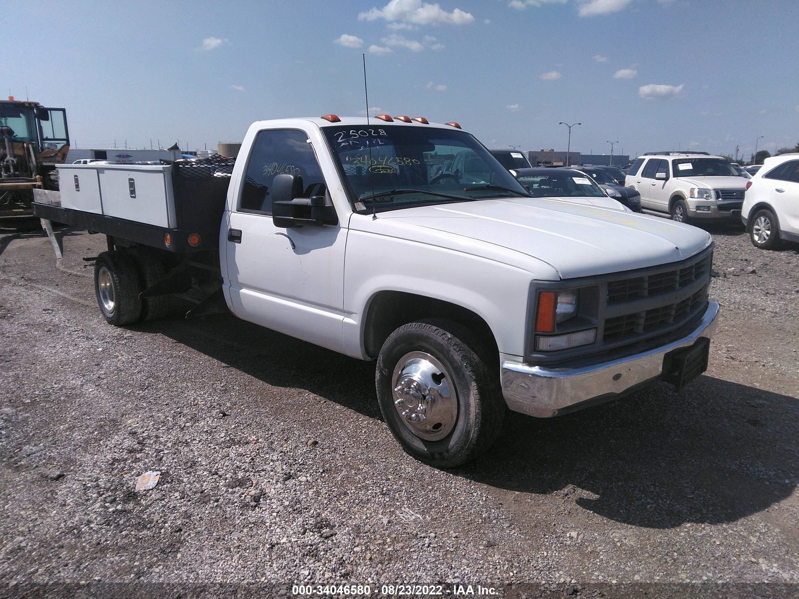 chevrolet c/k 2000 1gbjc34r0yf418805