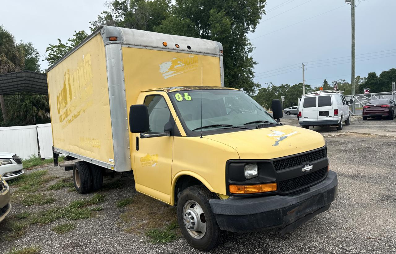 chevrolet express 2005 1gbjg31u951124180