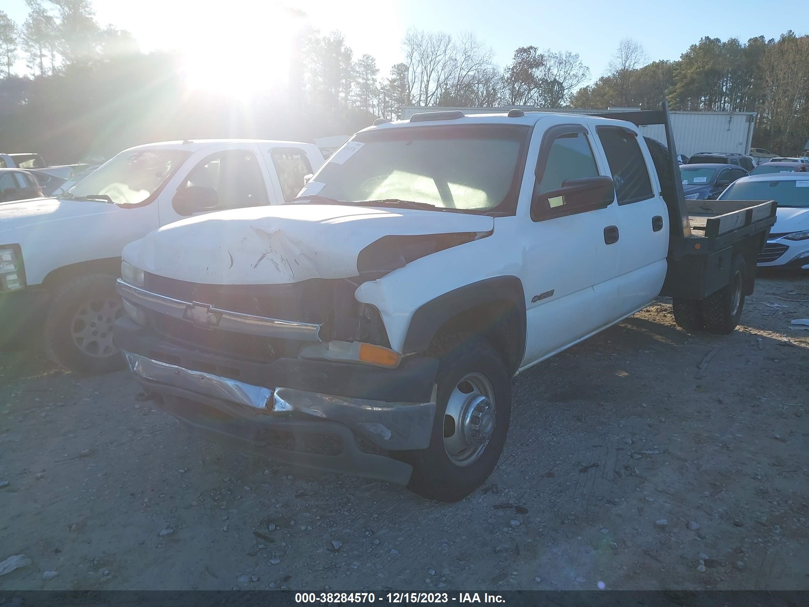 chevrolet silverado 2002 1gbjk33g62f138221