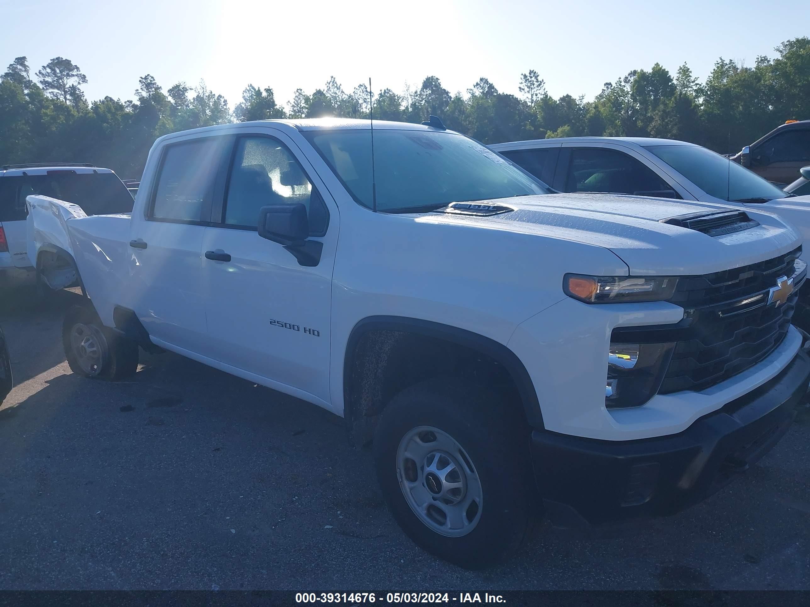 chevrolet silverado 2024 1gc1yle79rf240629