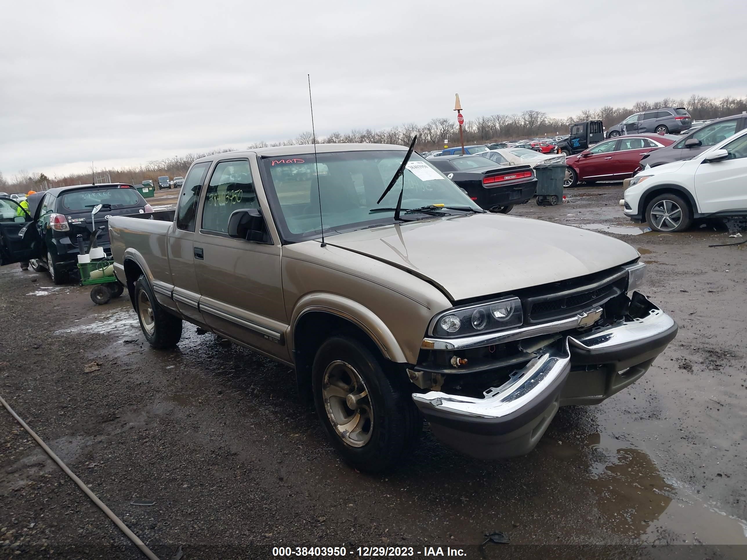 chevrolet s-10 pickup 2000 1gccs1958yk280598