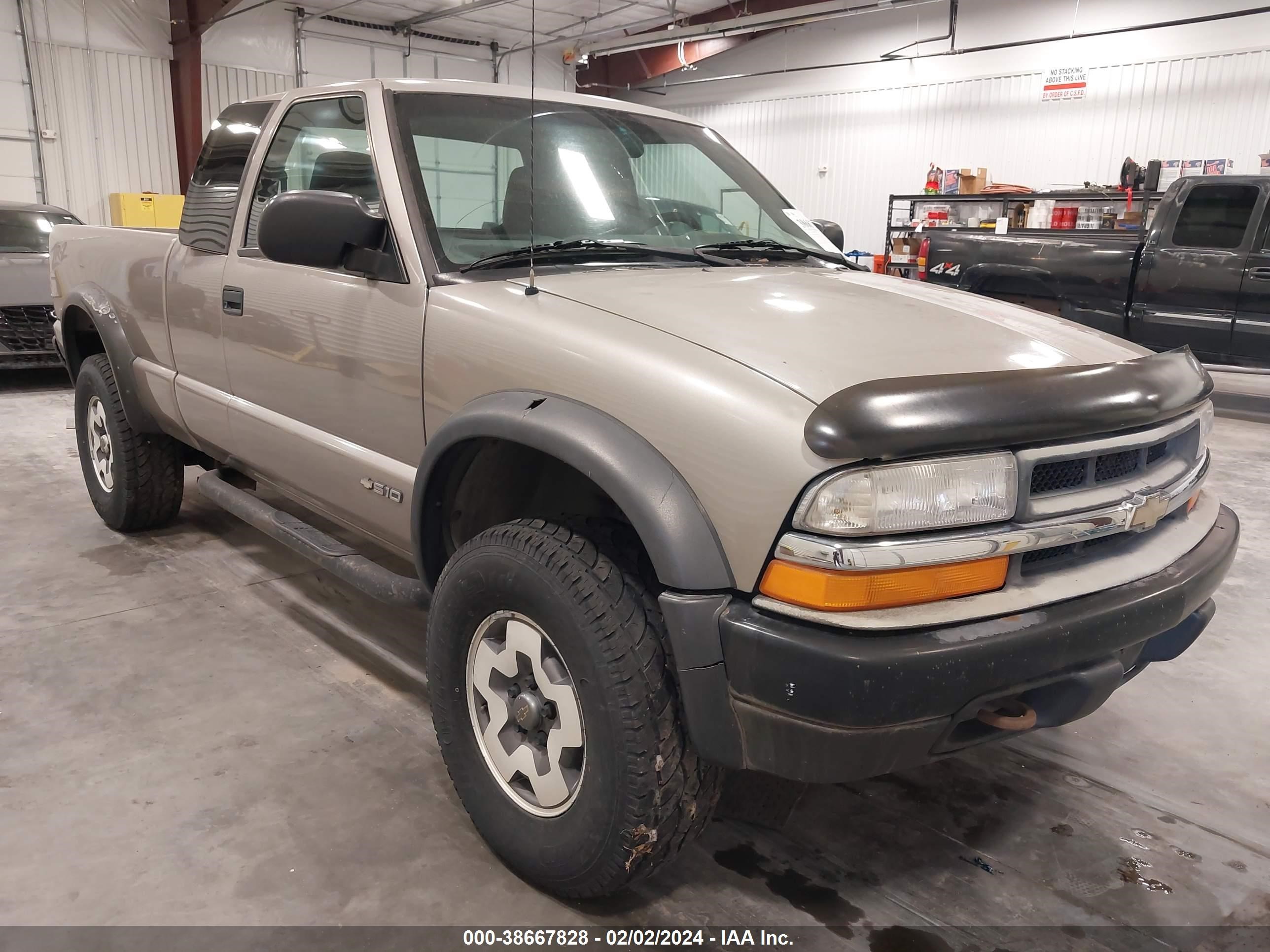 chevrolet s-10 pickup 2000 1gcct19w0y8186783