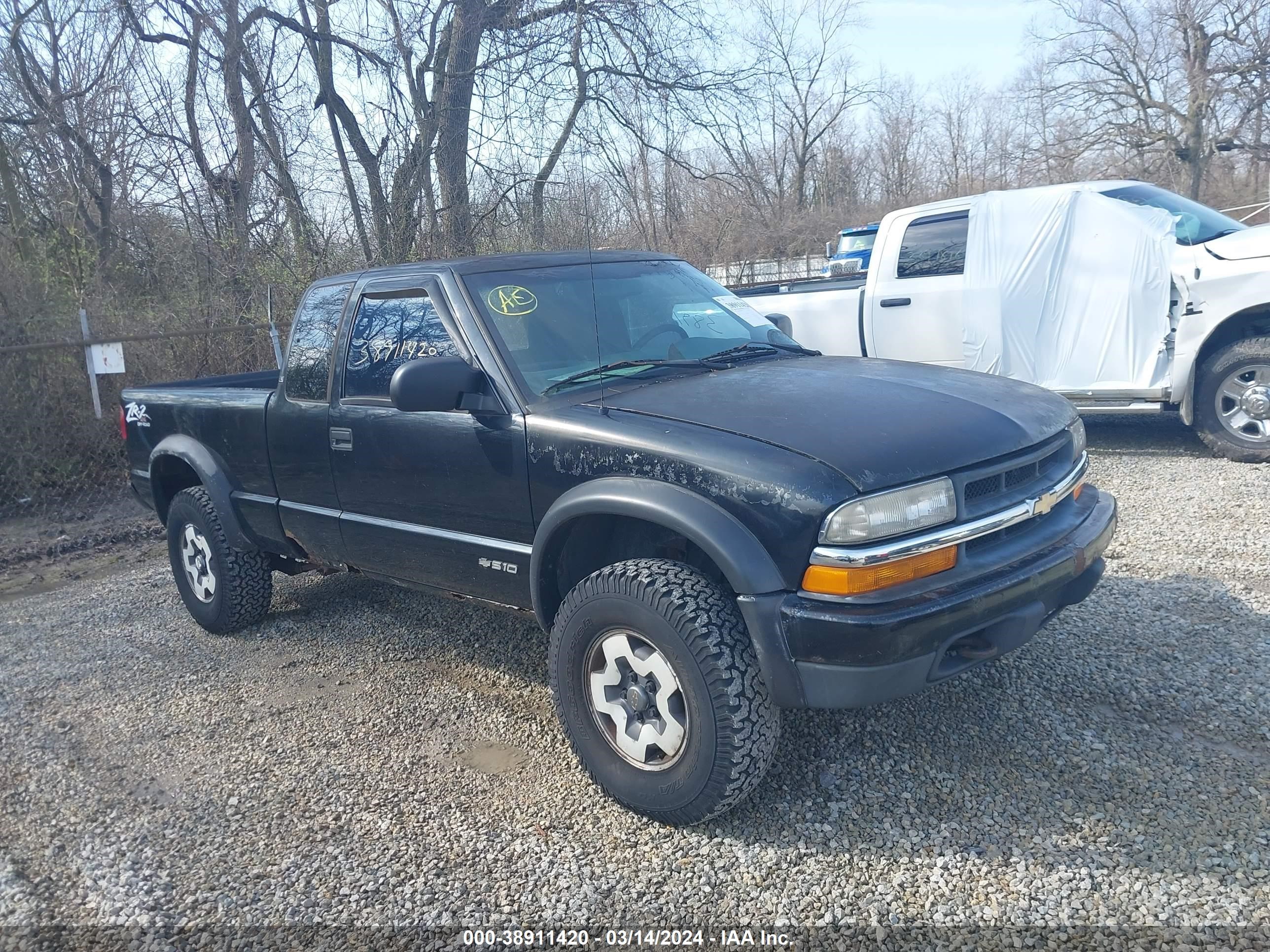 chevrolet s-10 pickup 2000 1gcct19w5y8251319