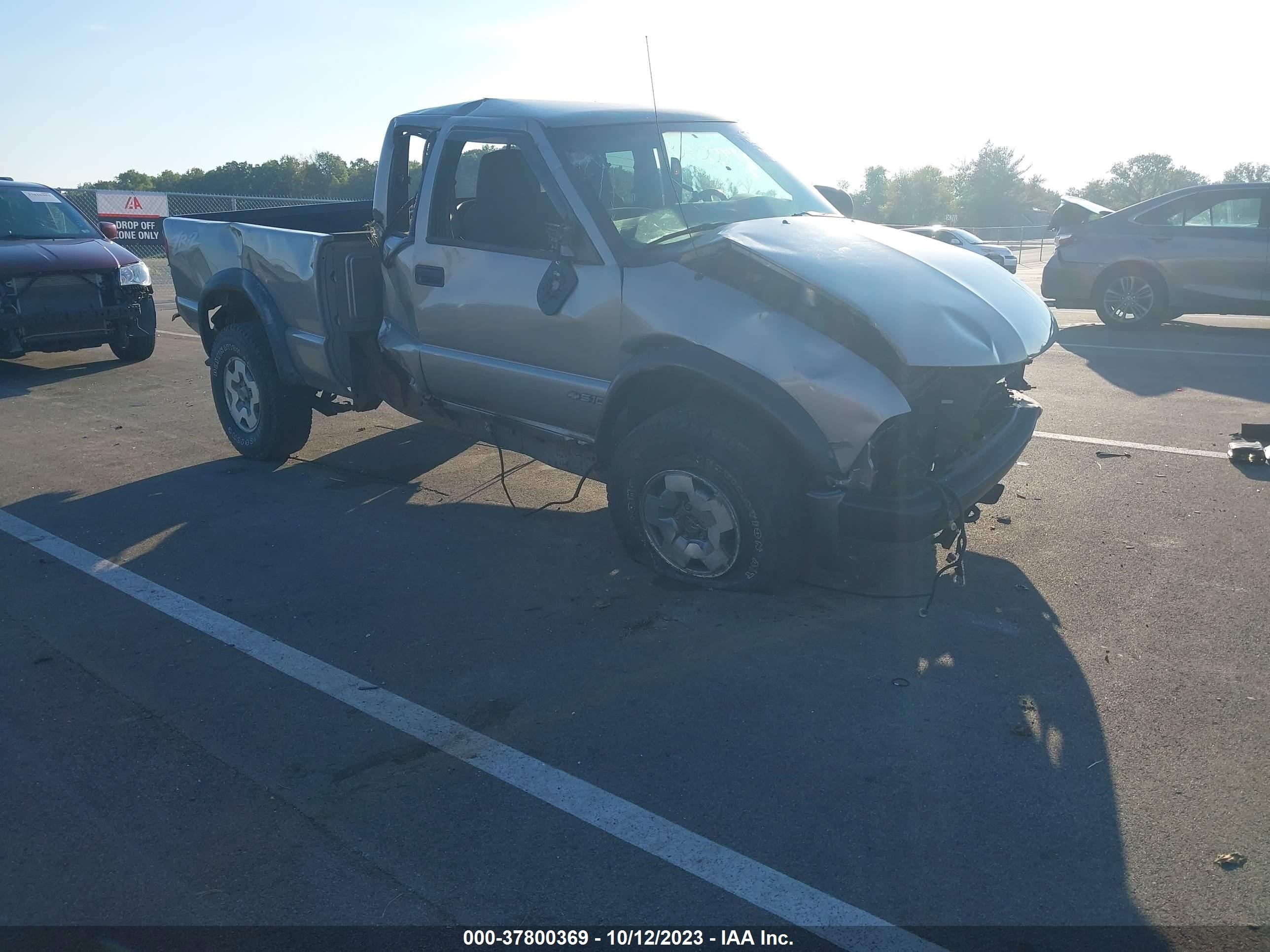 chevrolet s-10 pickup 2003 1gcct19x538135832