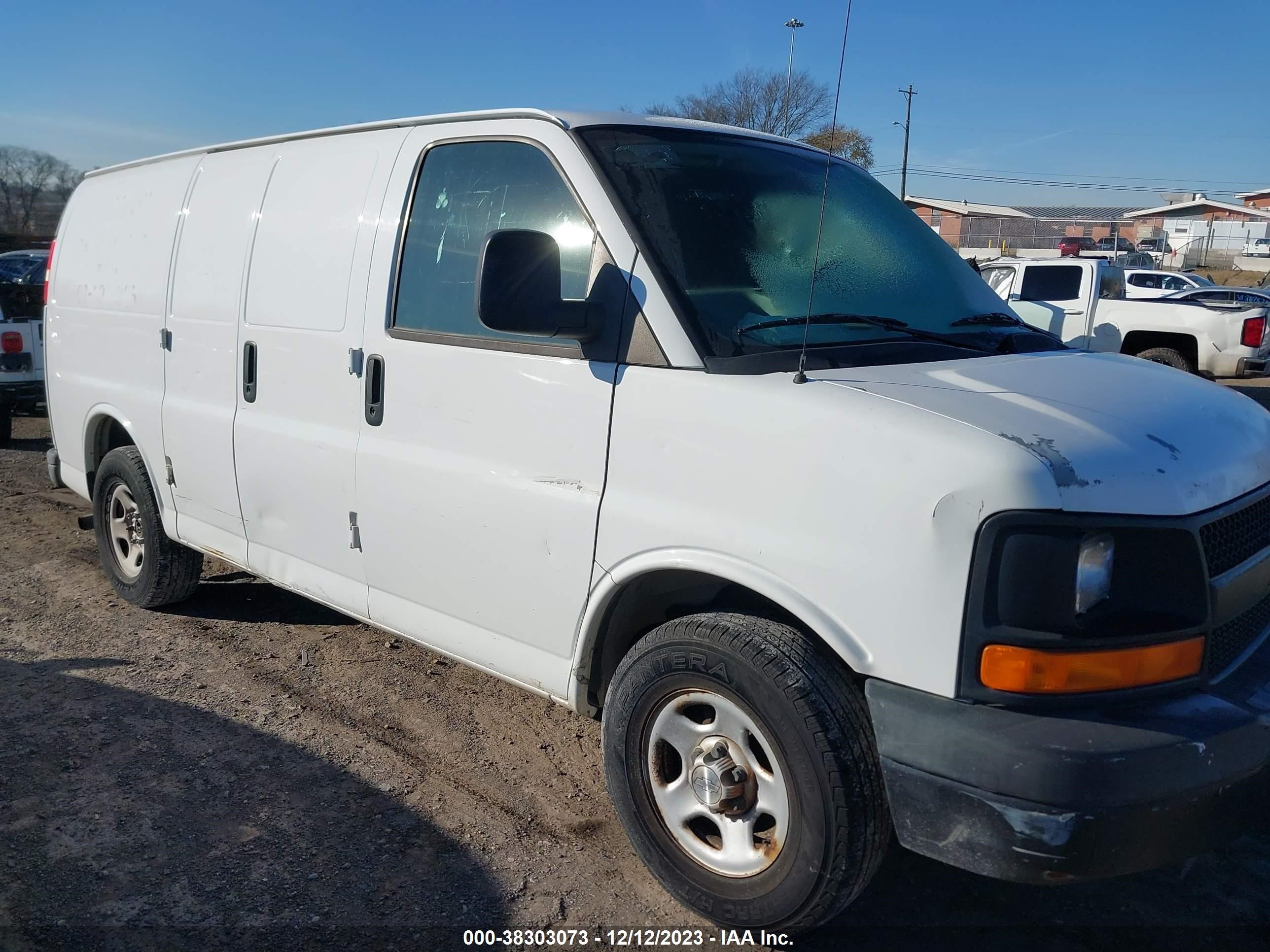 chevrolet express 2008 1gcfg15x881228903