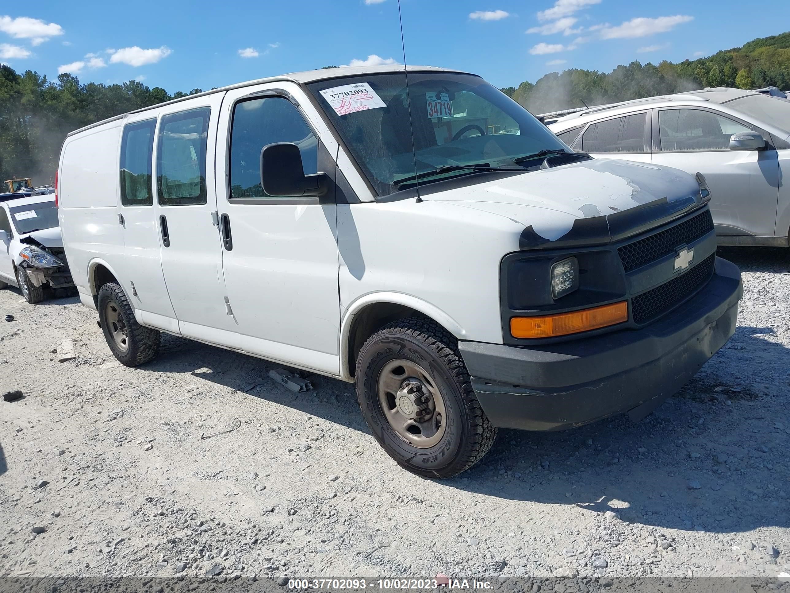 chevrolet express 2008 1gcgg25c581159871