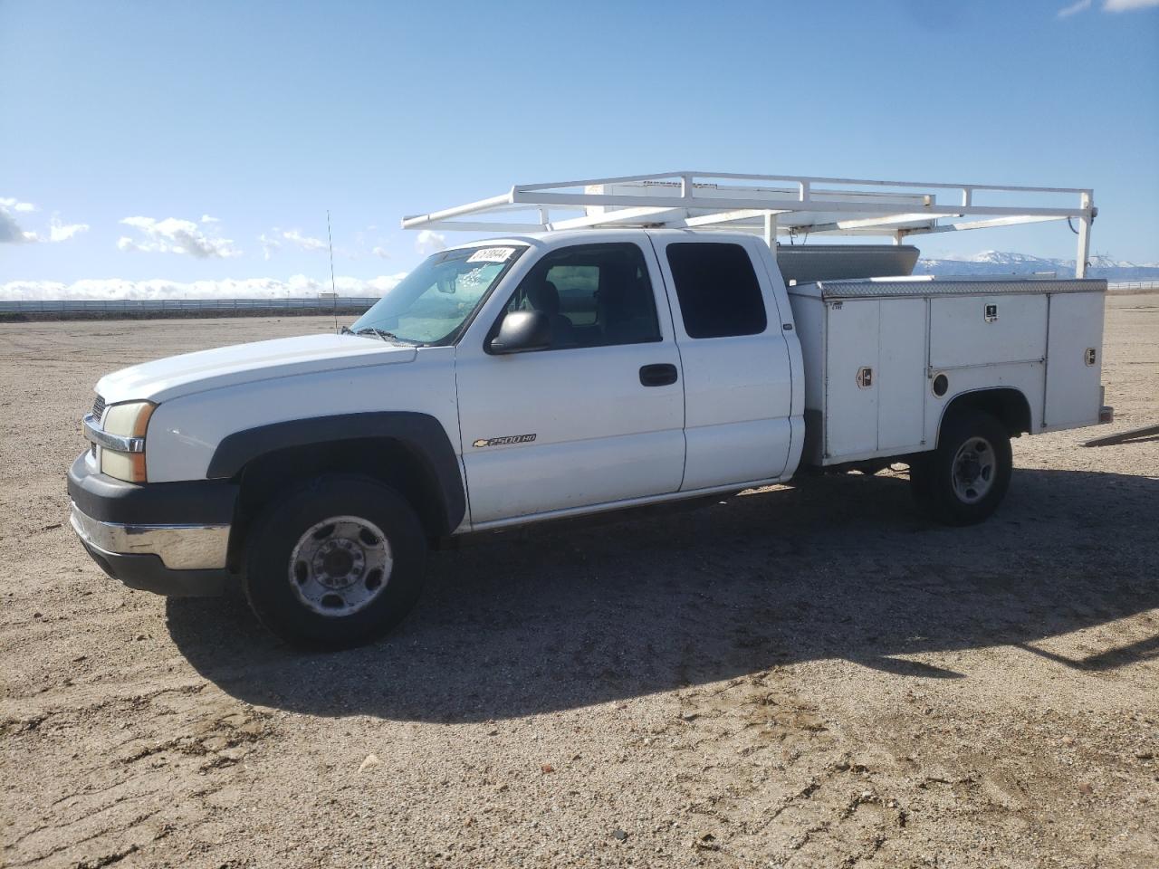 chevrolet silverado 2003 1gchc29u83e284836