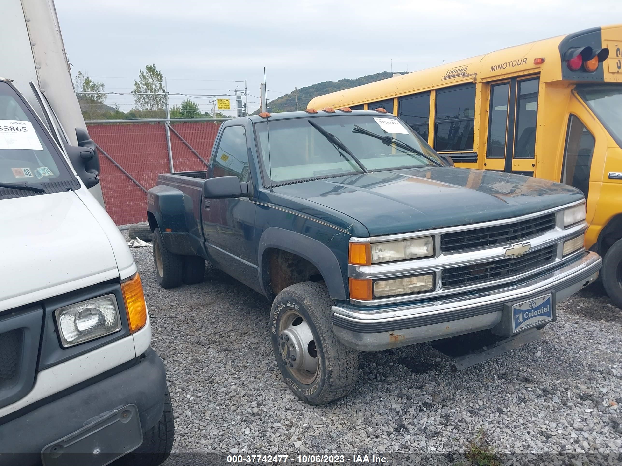 chevrolet c/k 2000 1gchk34j2yf438335