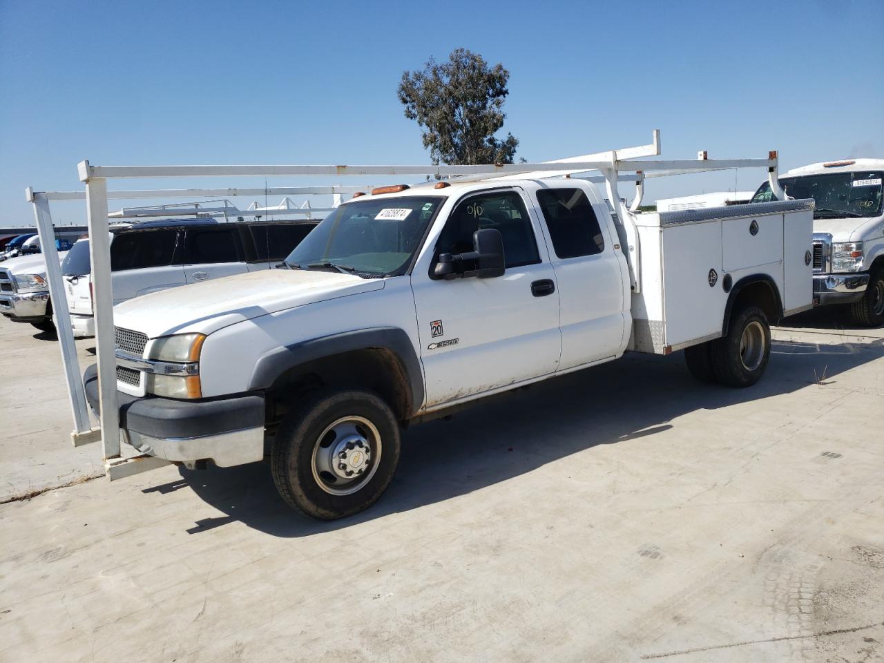 chevrolet silverado 2004 1gcjc39g84e384647