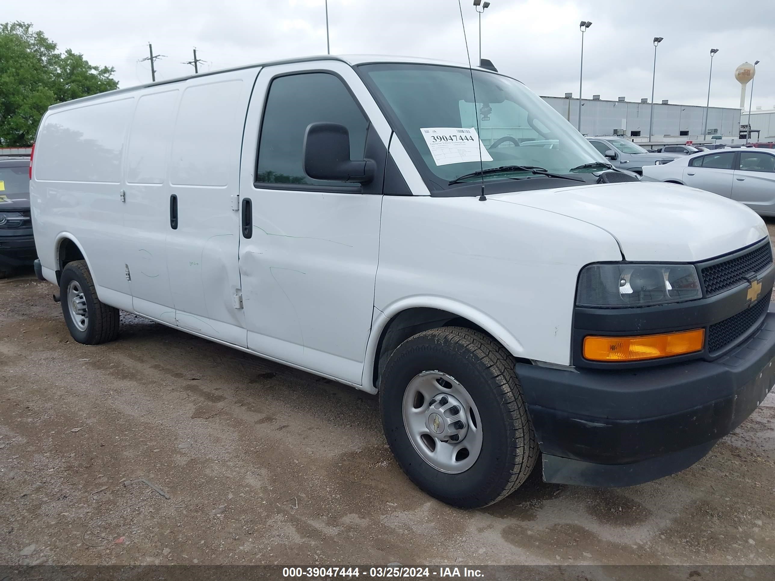 chevrolet express 2022 1gcwgbfpxn1219104