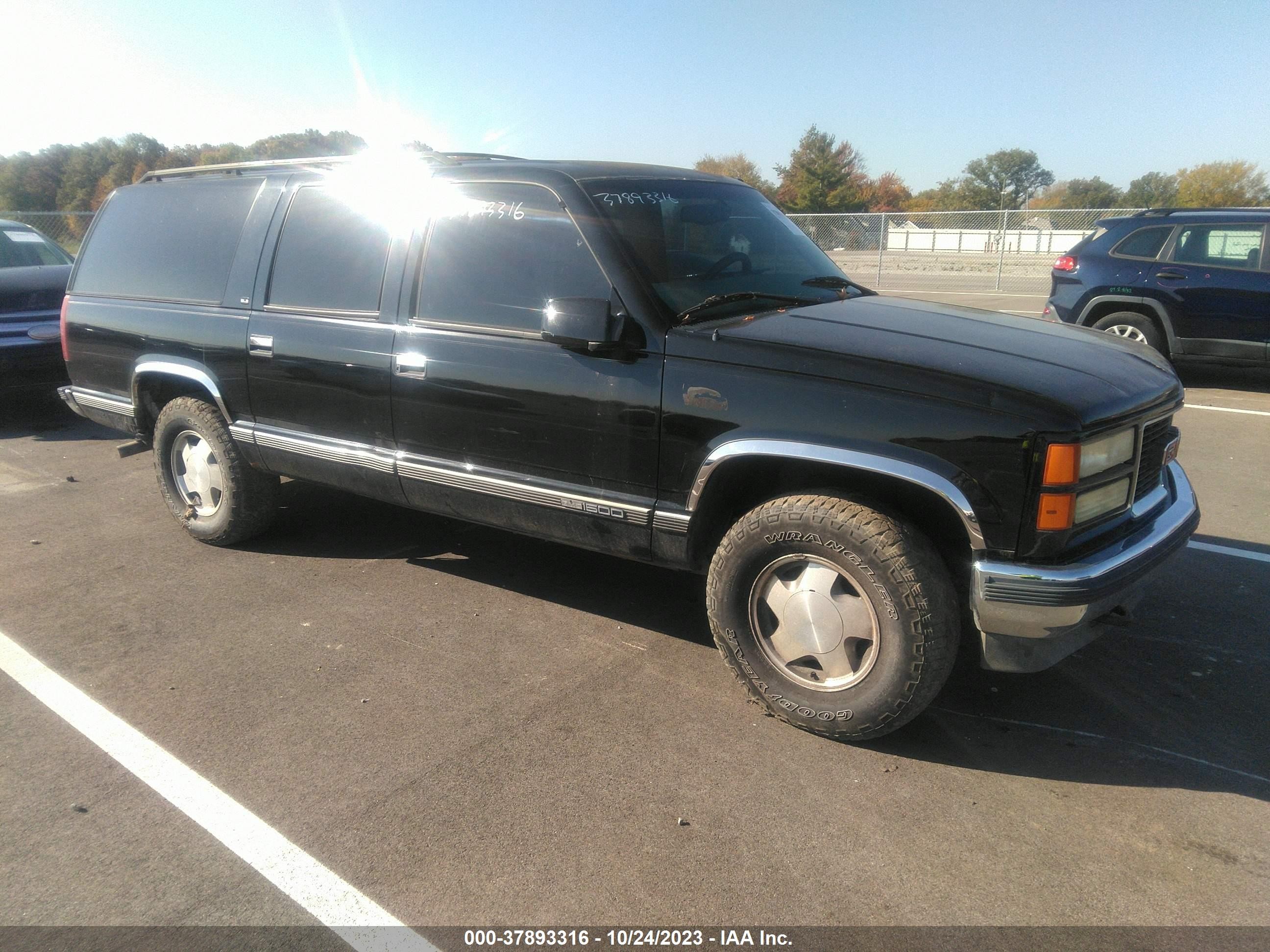 gmc suburban 1999 1gdfk16r8xj783536