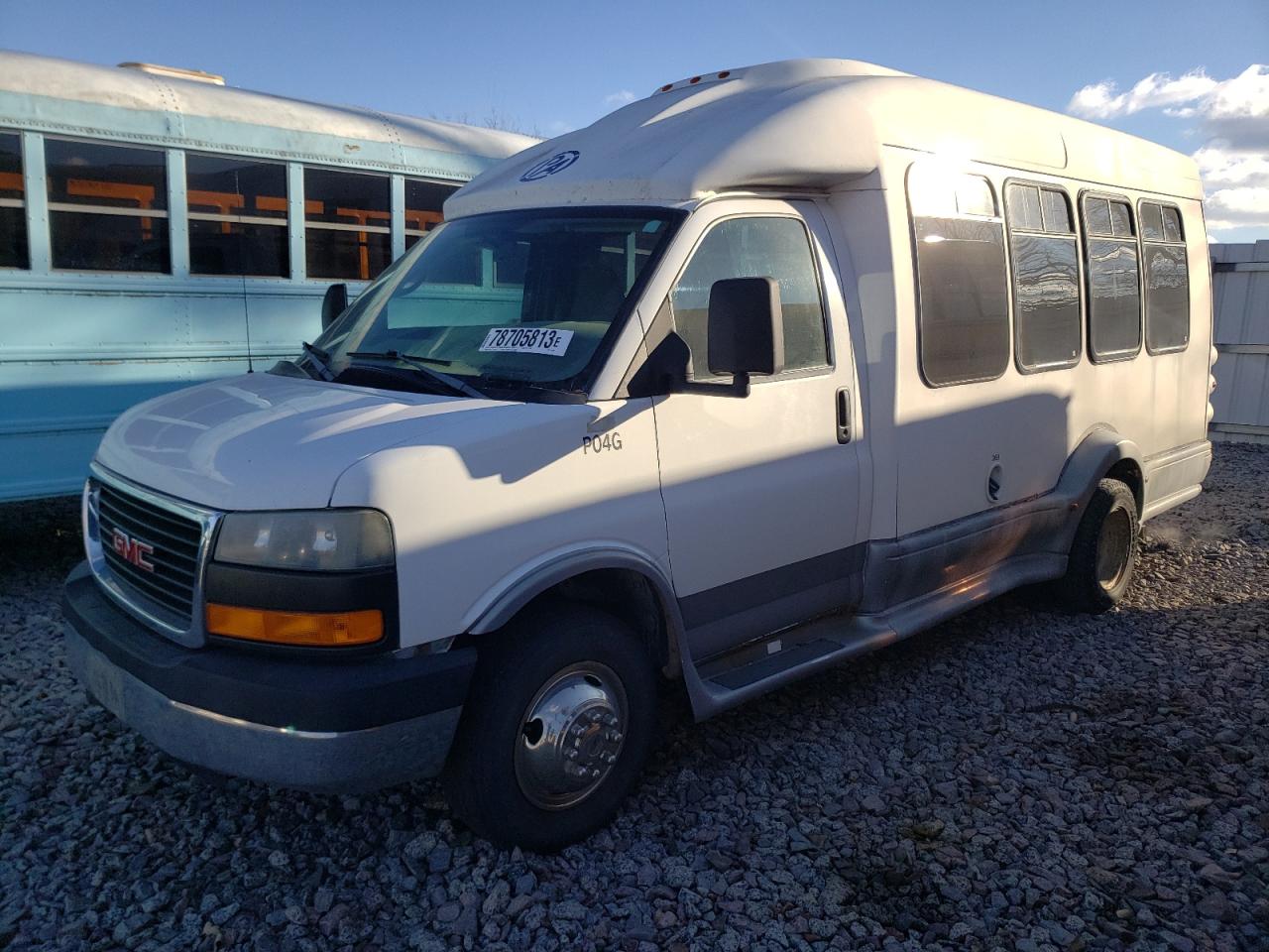 gmc savana 2004 1gdjg31u741216233