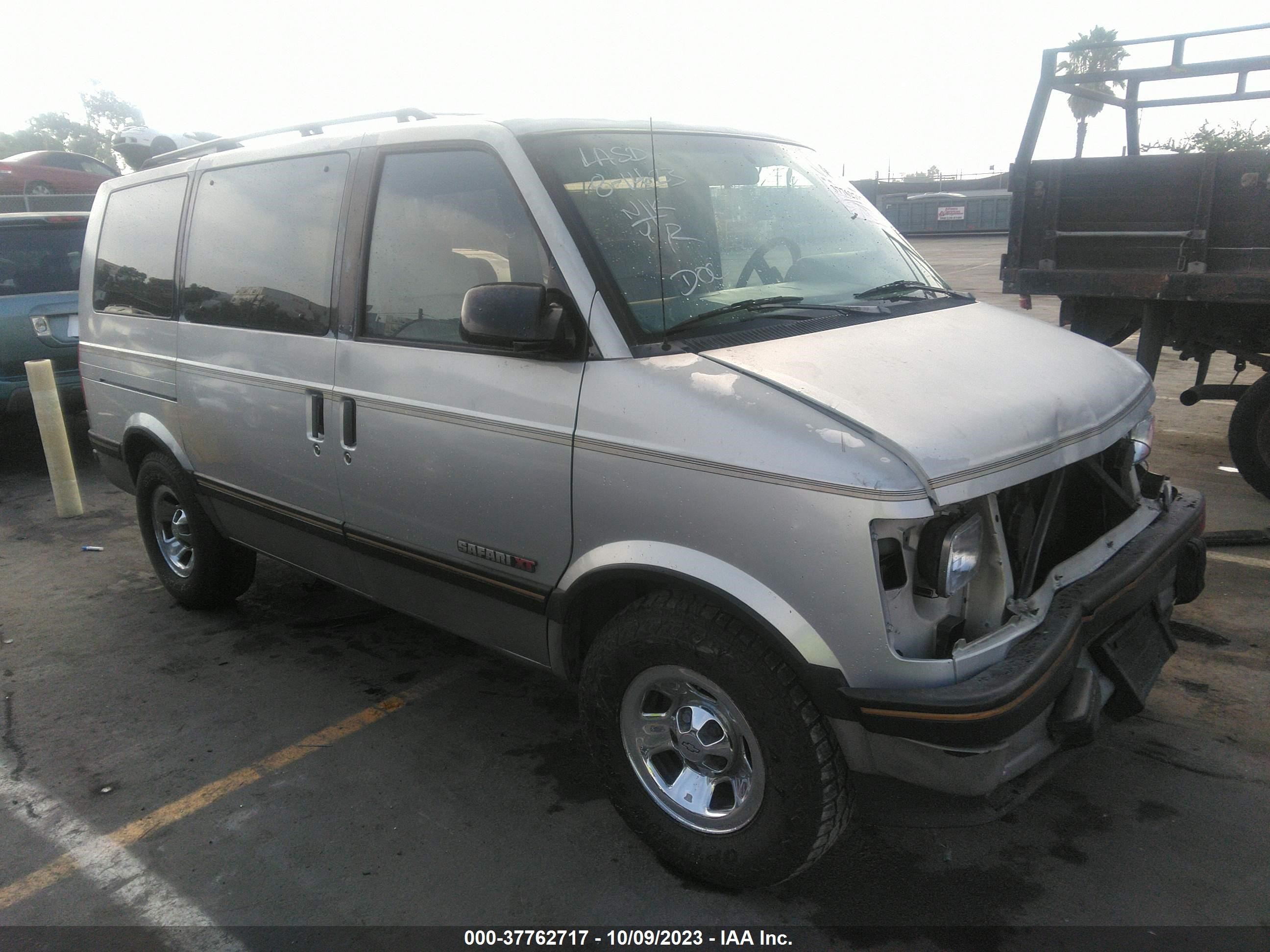 gmc safari 1992 1gkdm19z5nb521874