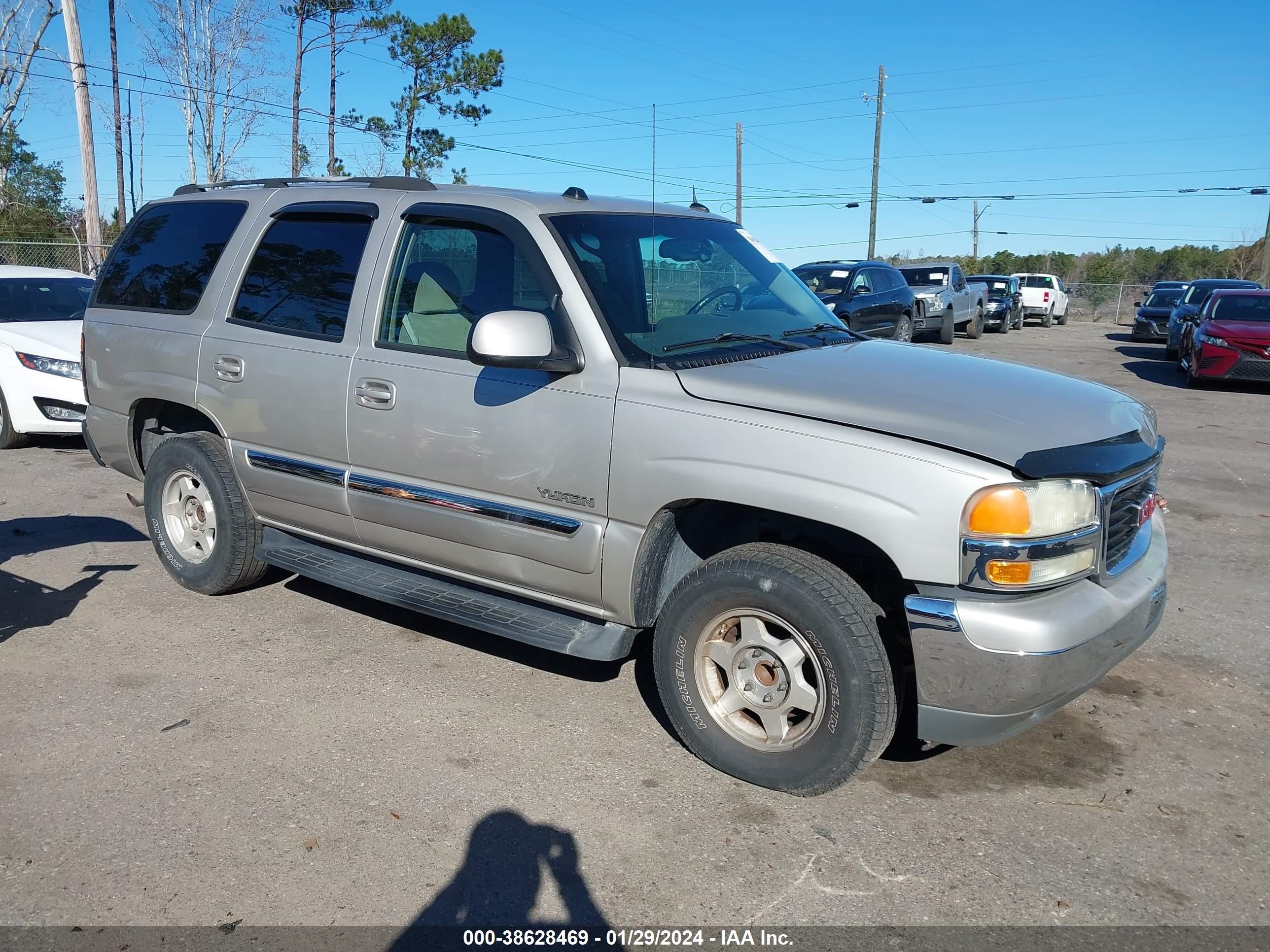 gmc yukon 2005 1gkec13t25r143791