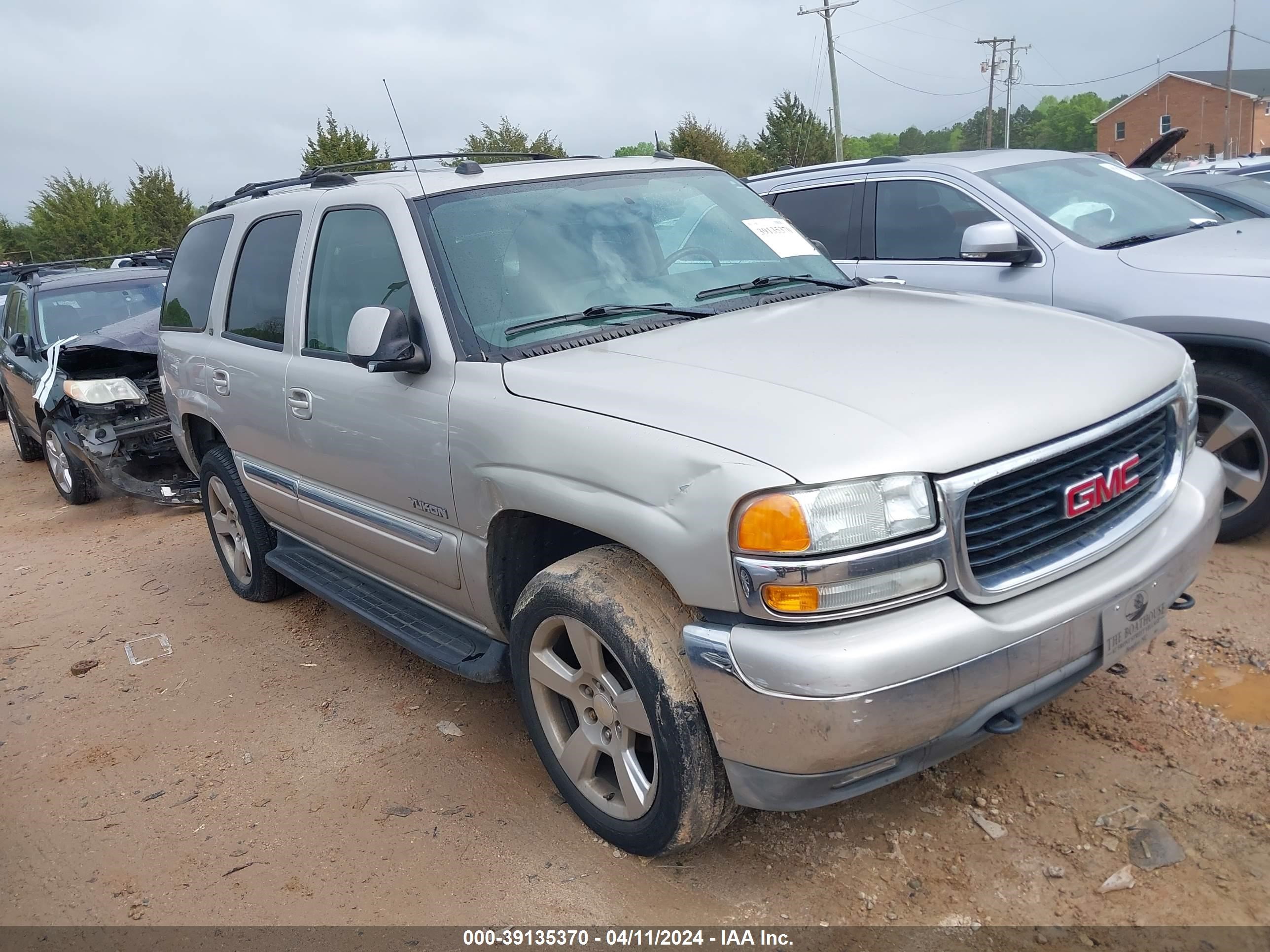 gmc yukon 2004 1gkek13z64r196435