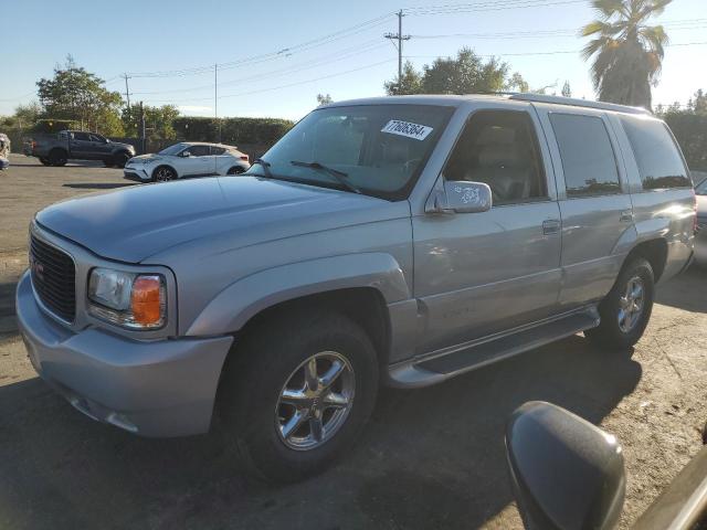 gmc denali 2000 1gkek63r8yr212220