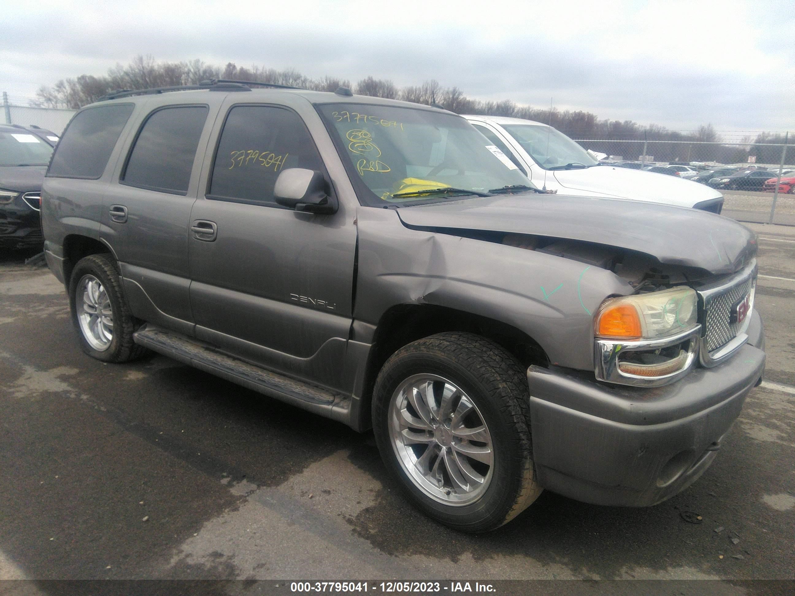 gmc yukon 2005 1gkek63u85j111306