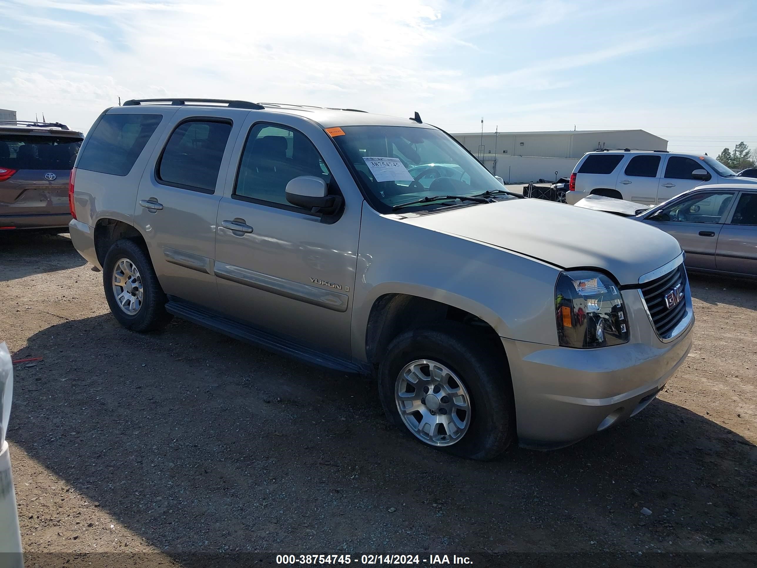 gmc yukon 2007 1gkfc13c17r392347