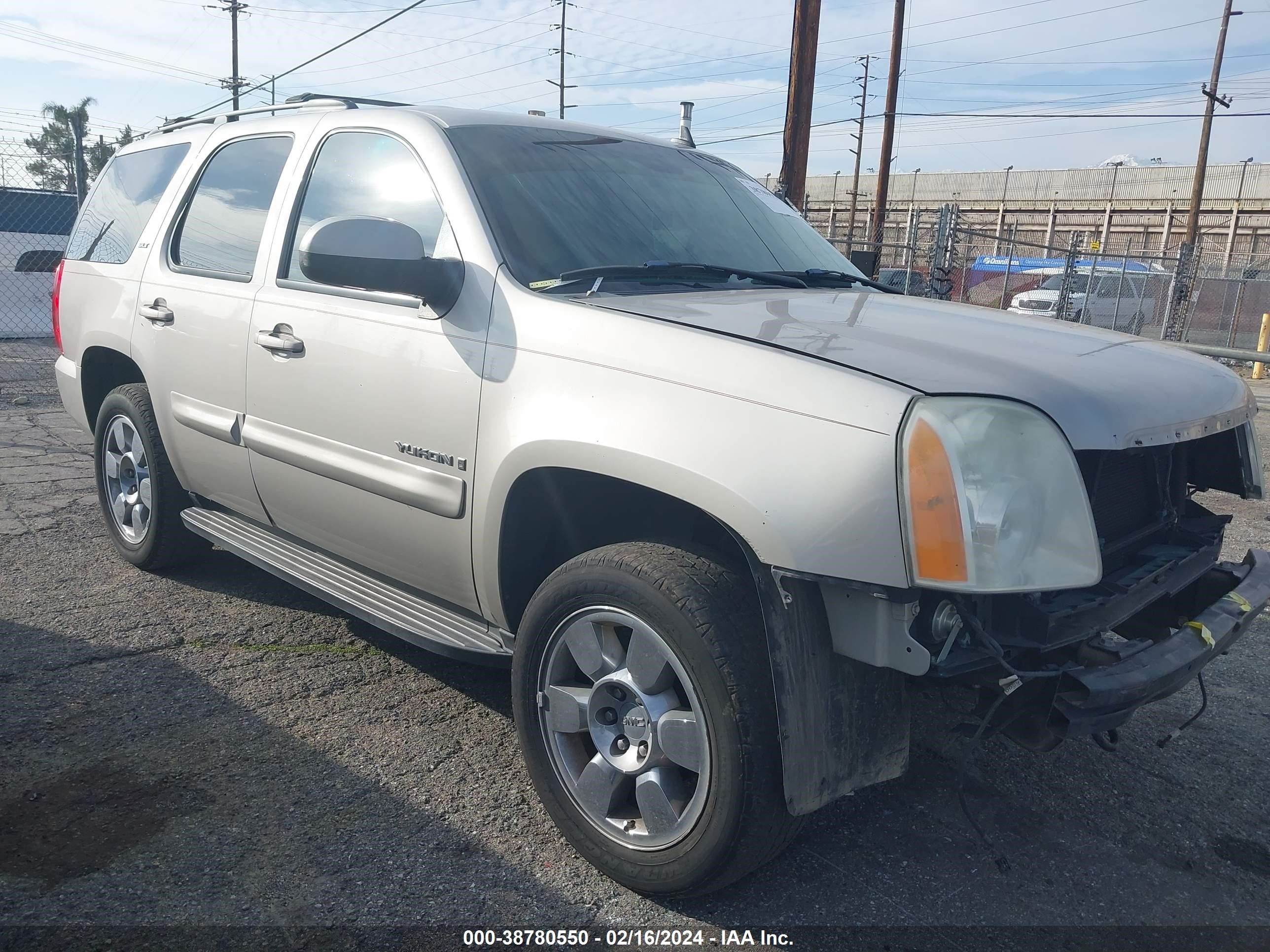 gmc yukon 2008 1gkfc13j18r135236