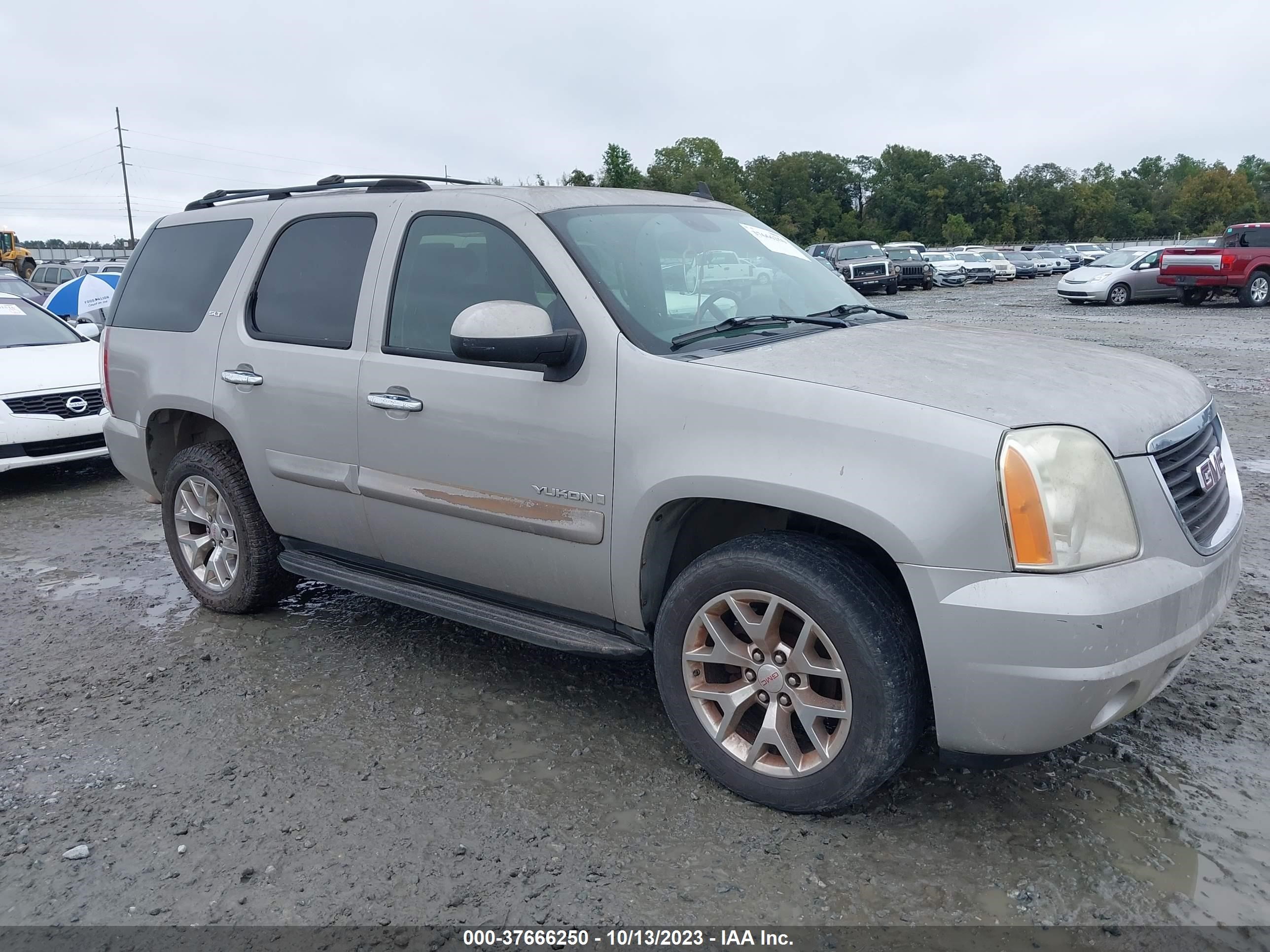 gmc yukon 2007 1gkfc13j27j108107