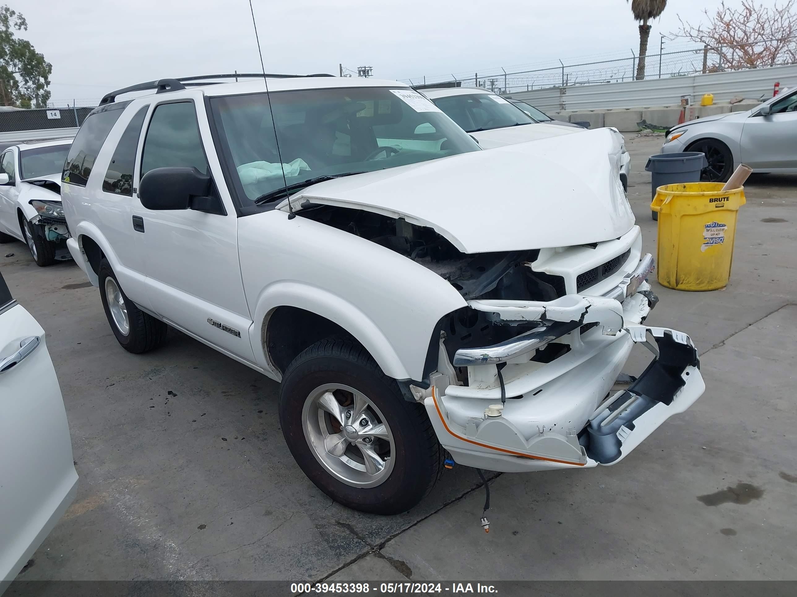 chevrolet blazer 2003 1gncs18xx3k141141