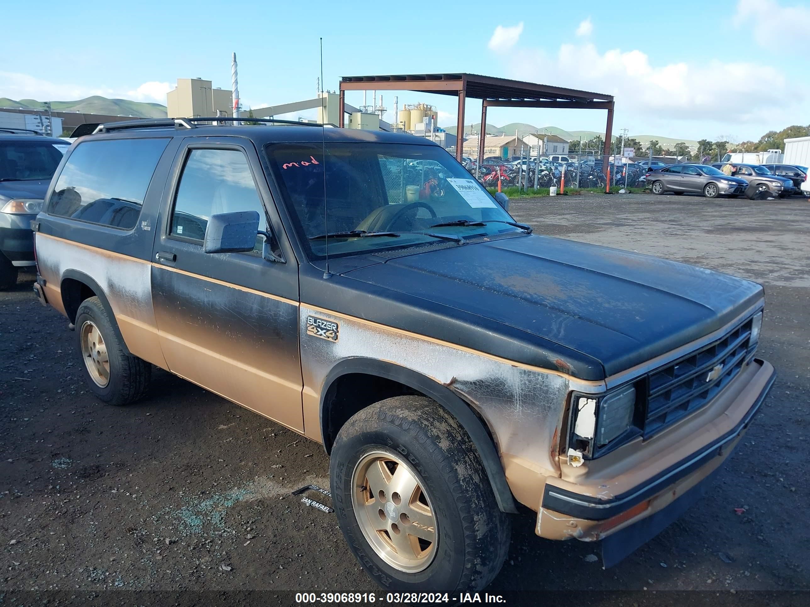 chevrolet blazer 1987 1gnct18r8ha181446