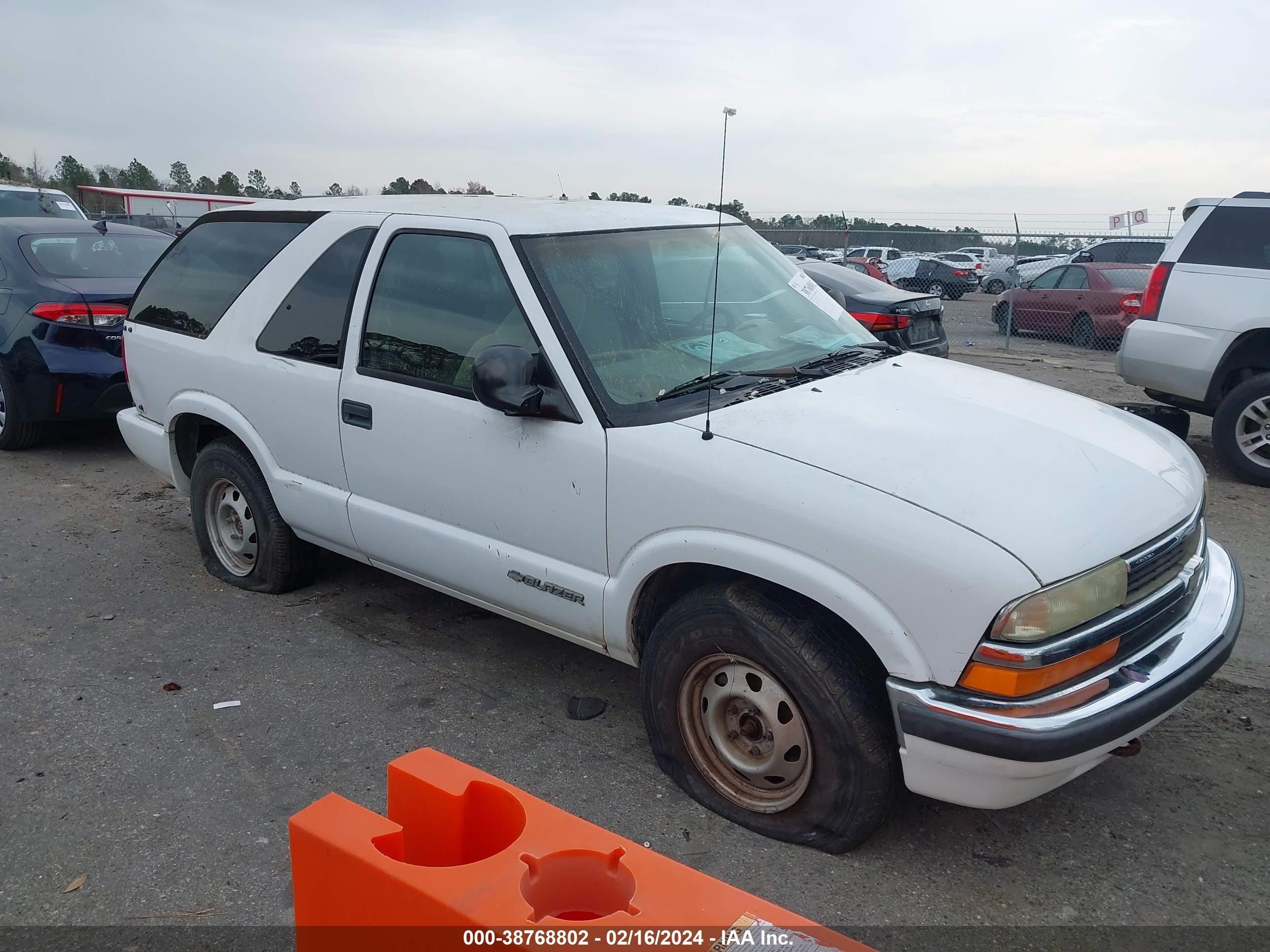 chevrolet blazer 1998 1gnct18w6wk253637