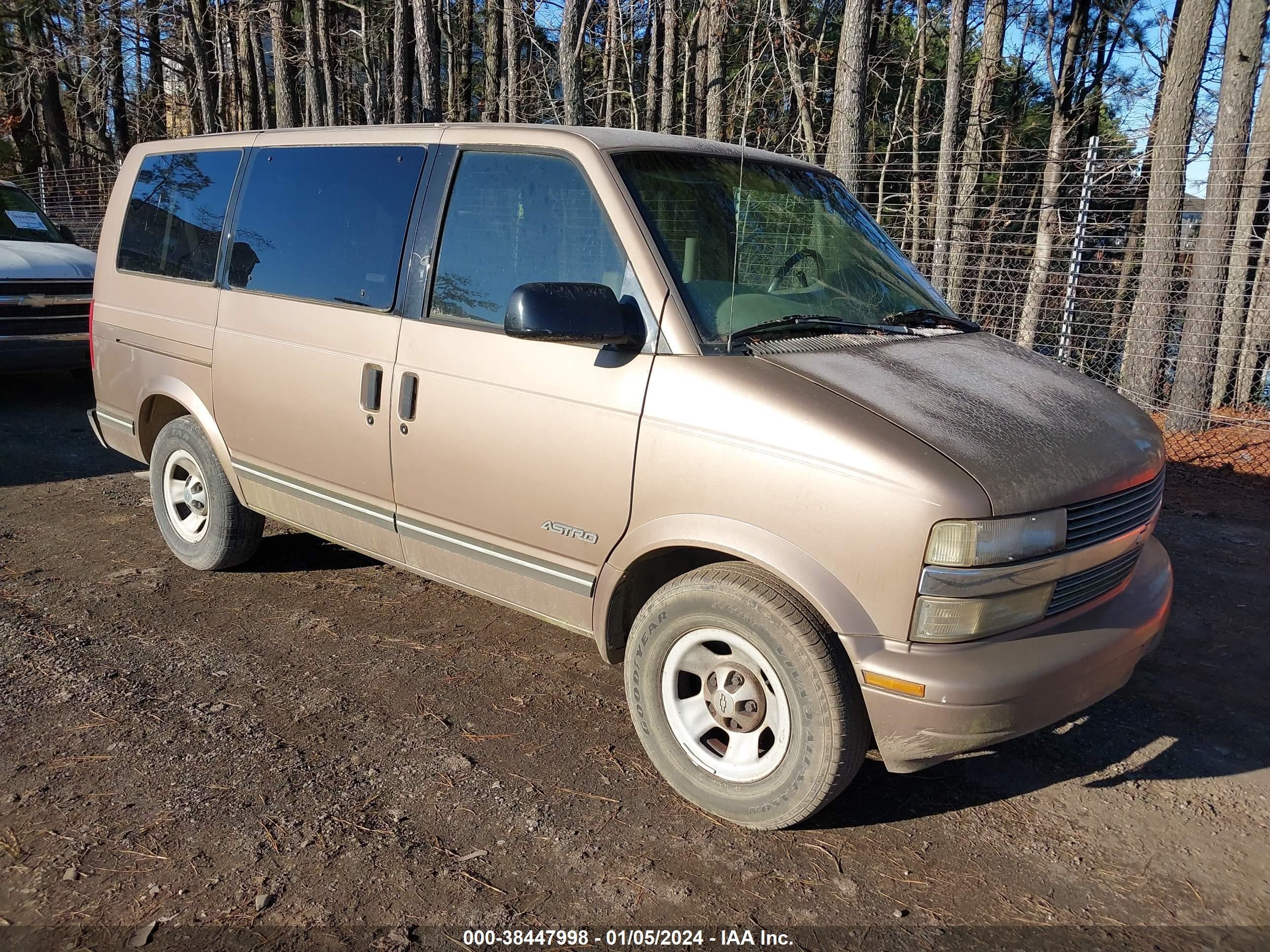 chevrolet astro 1998 1gndm19w6wb186280