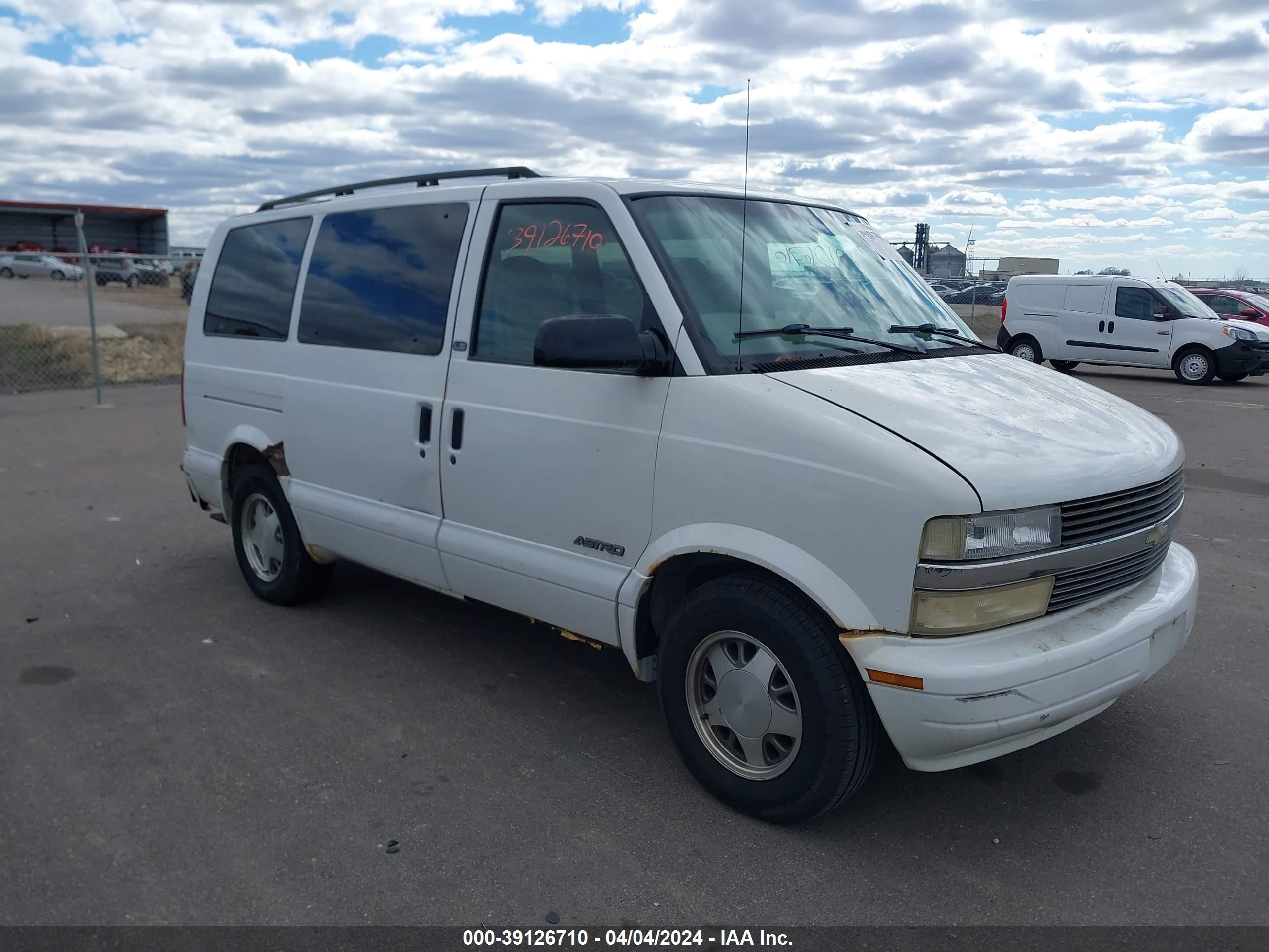 chevrolet astro 2002 1gndm19x92b129011