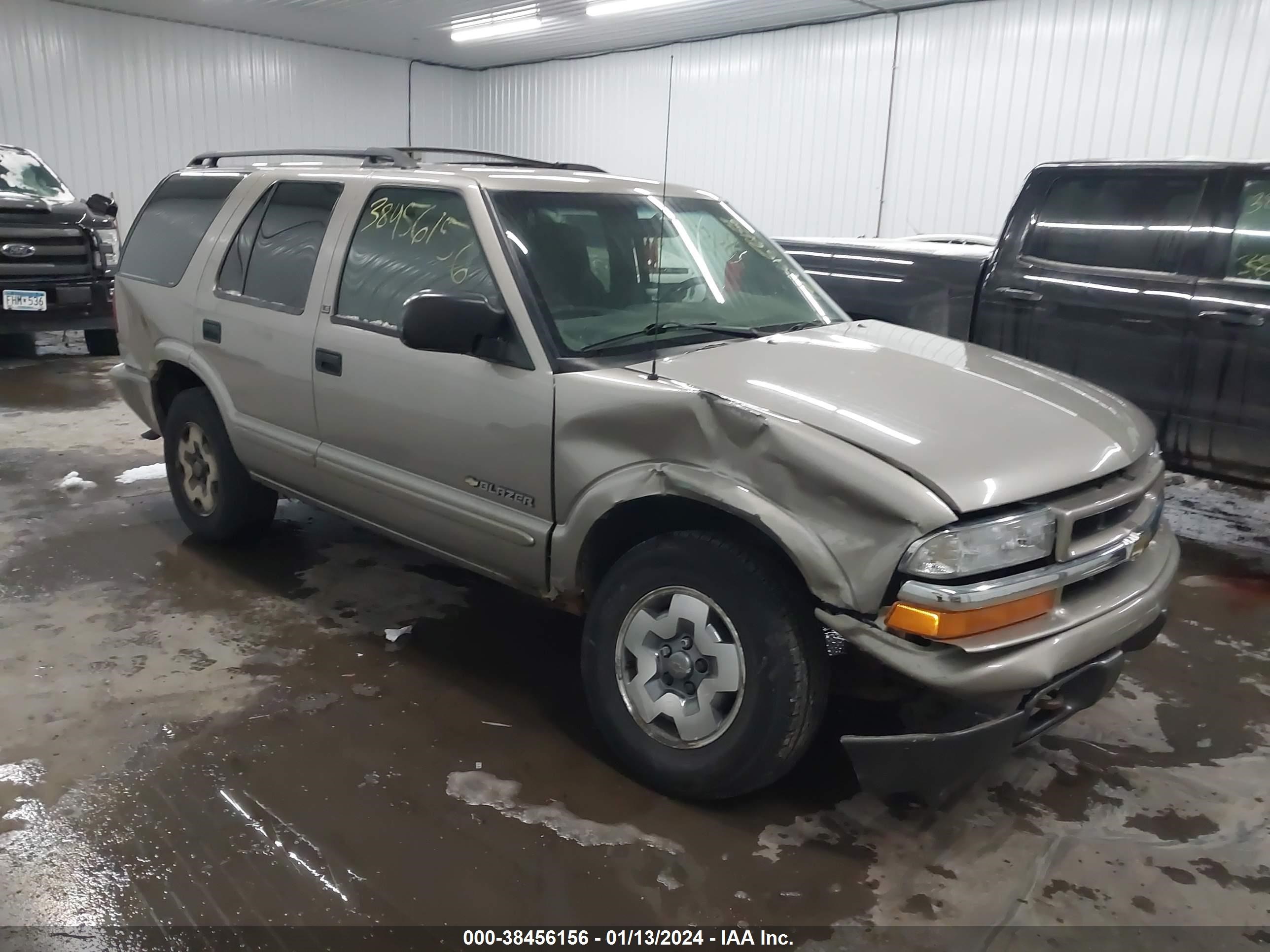 chevrolet blazer 2002 1gndt13w12k222575