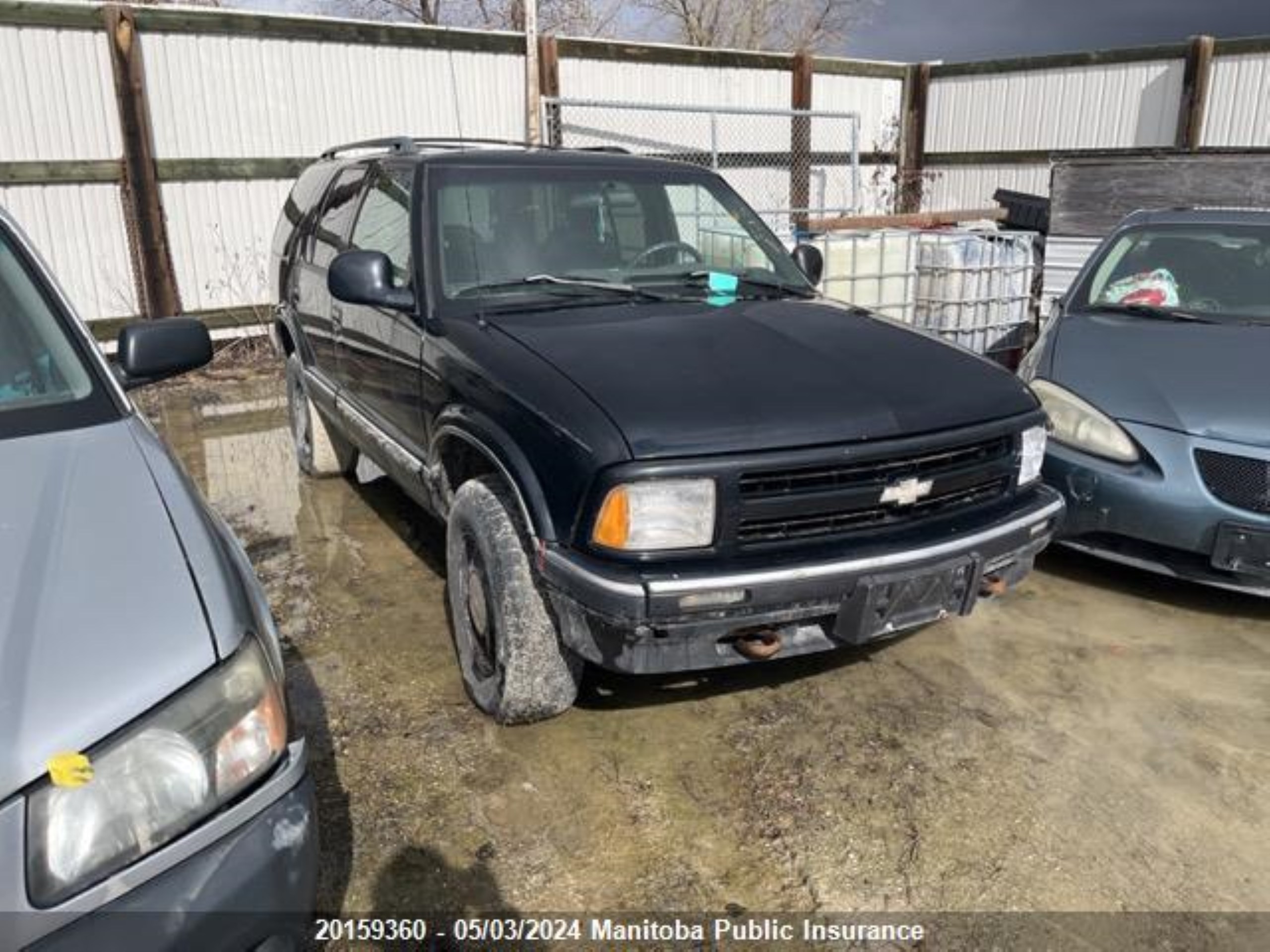 chevrolet blazer 1997 1gndt13w9v2217449