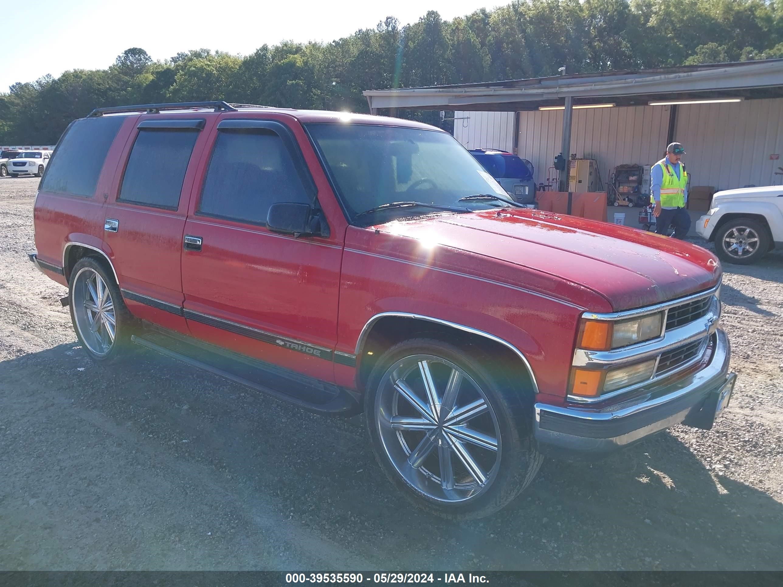 chevrolet tahoe 1999 1gnec13r6xr120511