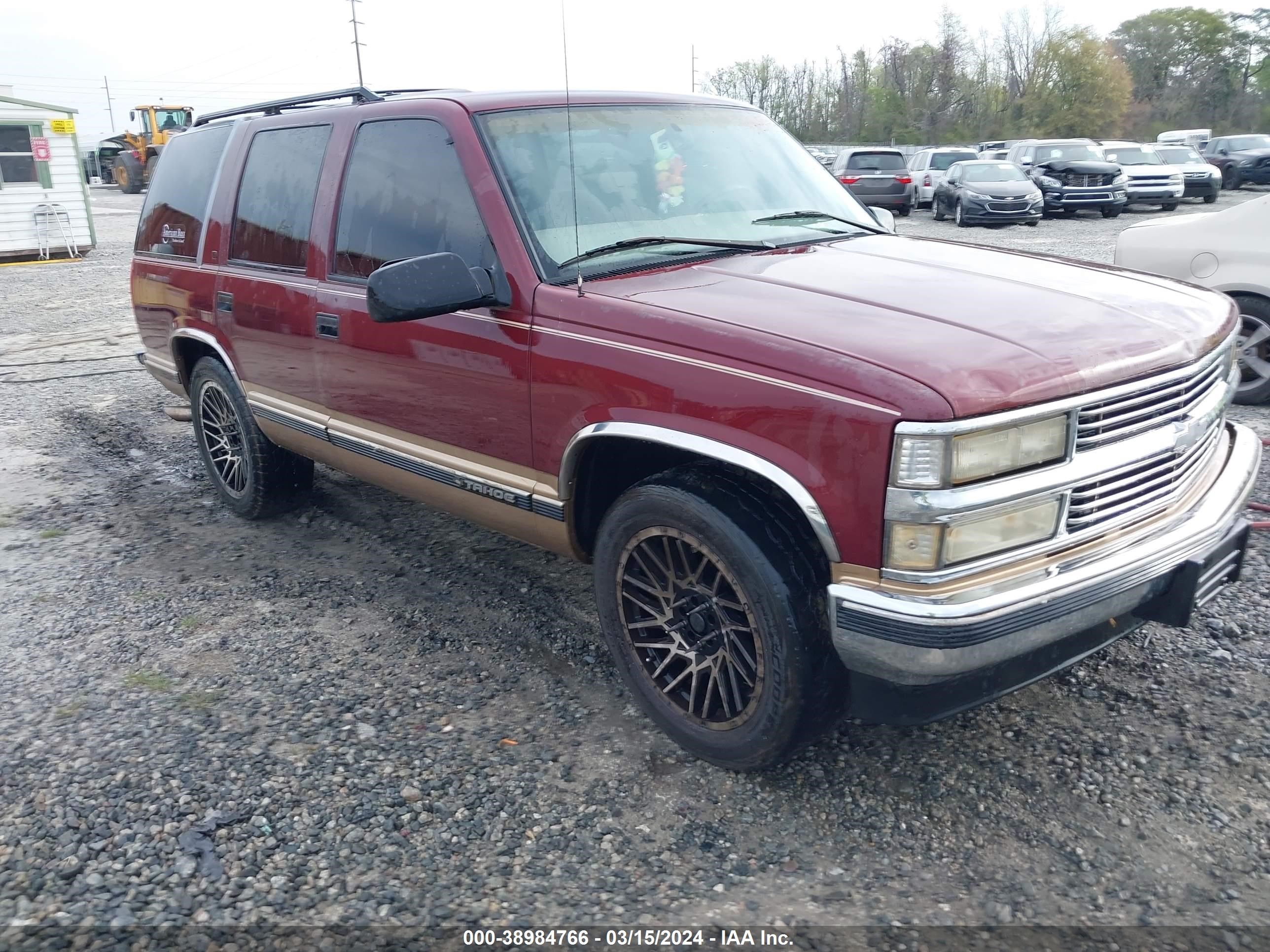 chevrolet tahoe 1999 1gnec13r7xj461091