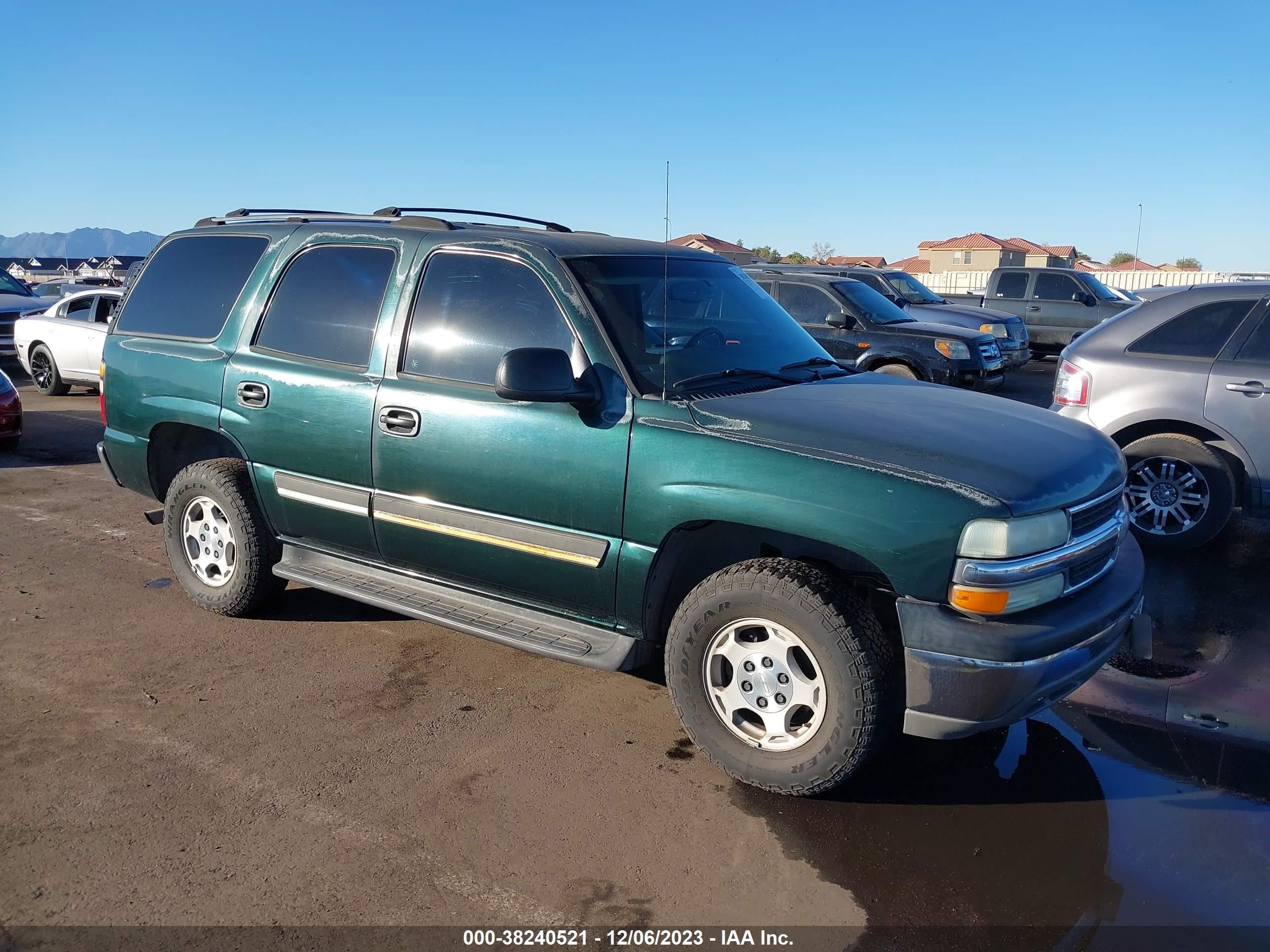 chevrolet tahoe 2004 1gnec13t74j303907