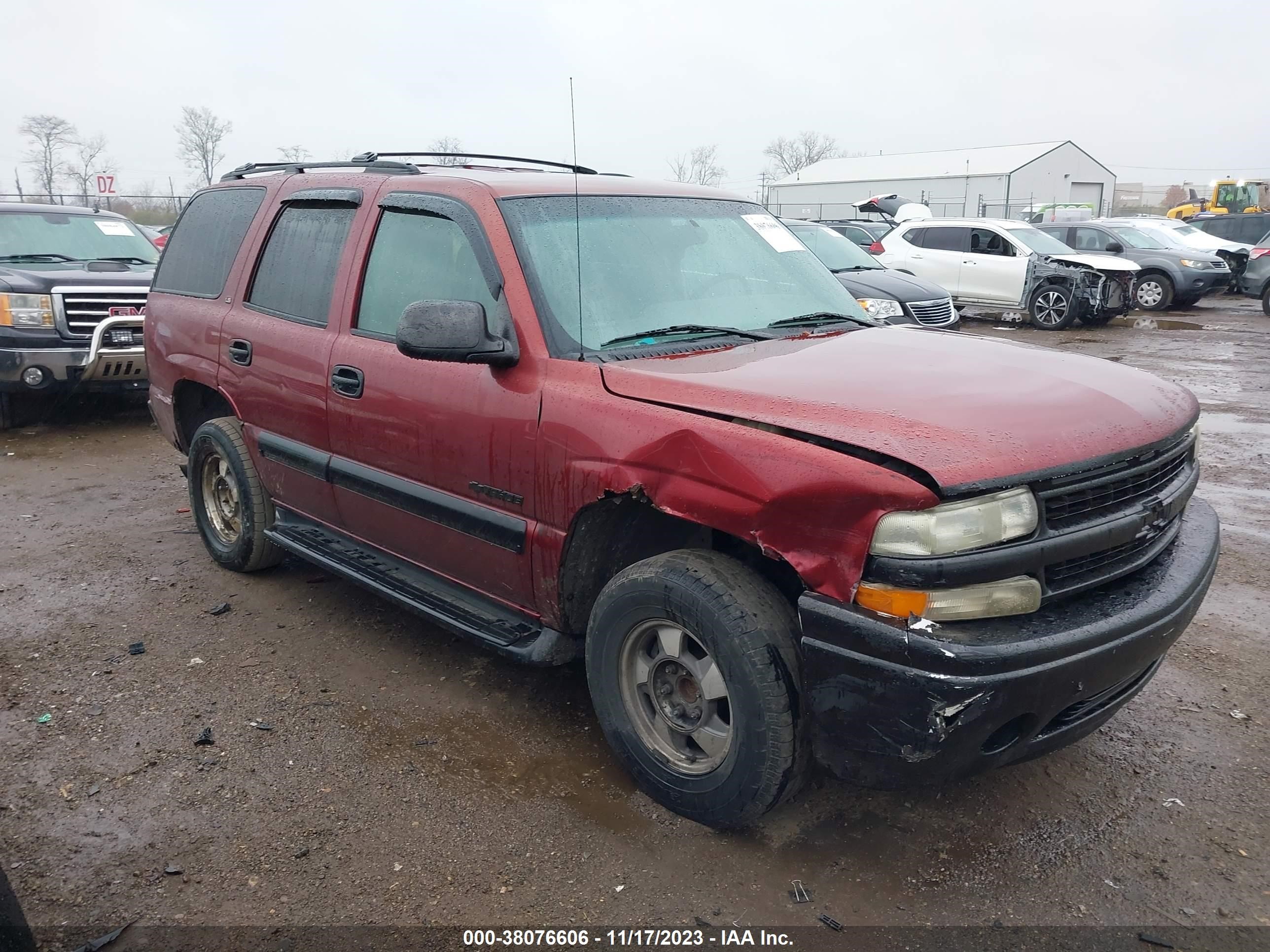 chevrolet tahoe 2002 1gnec13z12r133708