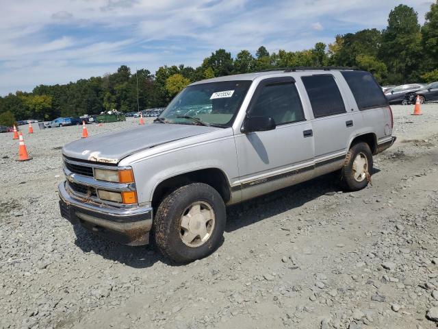 chevrolet tahoe 1996 1gnek13r1tj300586