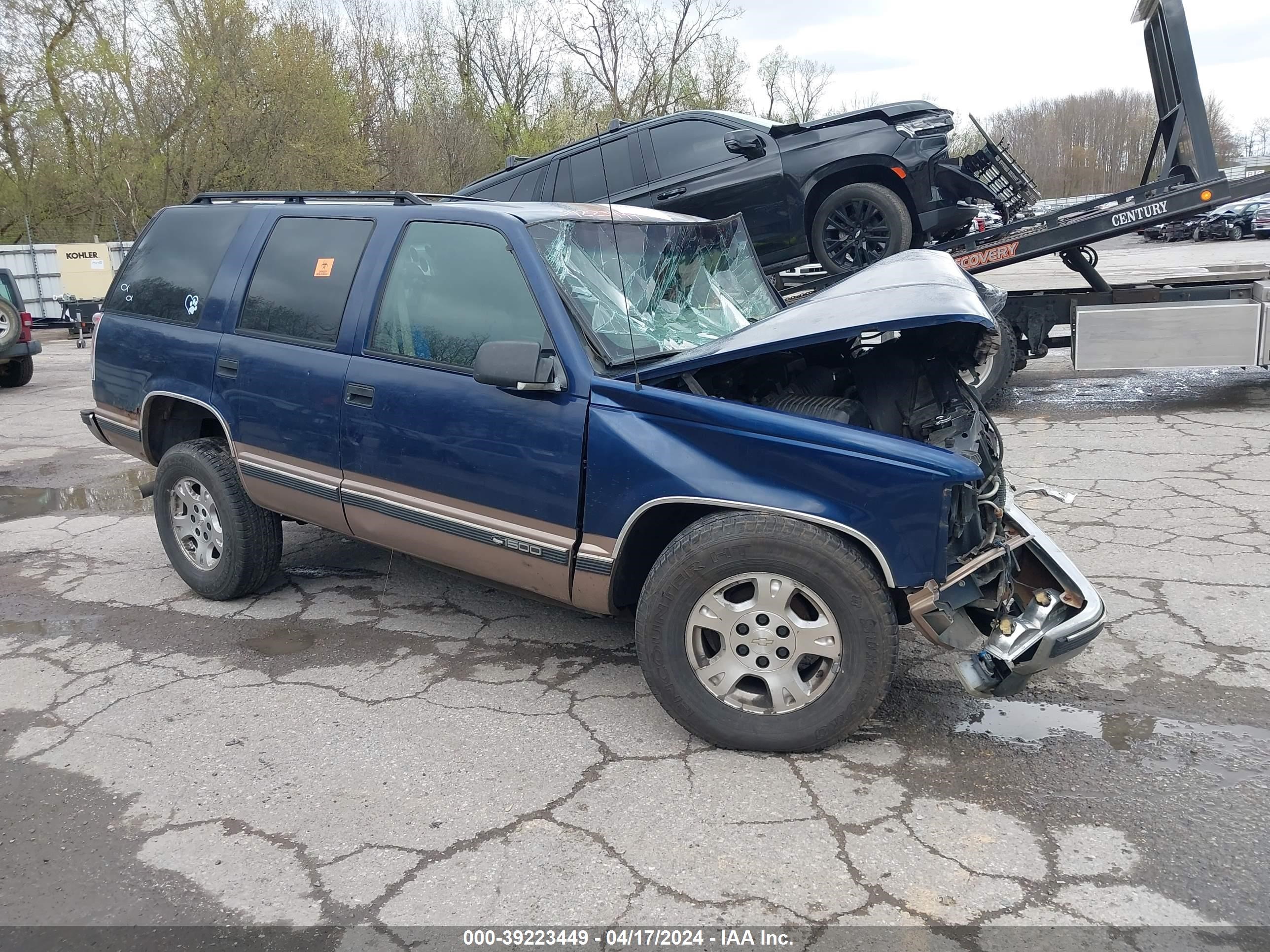 chevrolet tahoe 1996 1gnek13r6tj338069