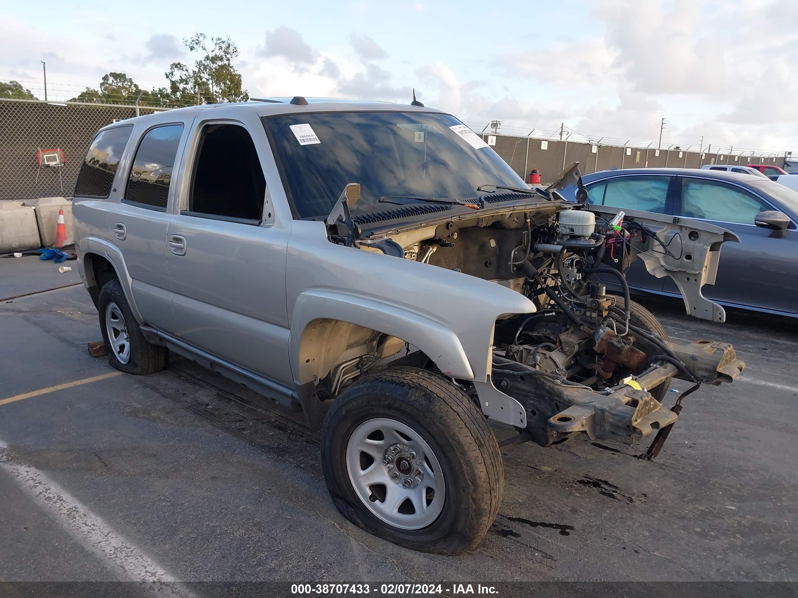 chevrolet tahoe 2005 1gnek13t05r221071