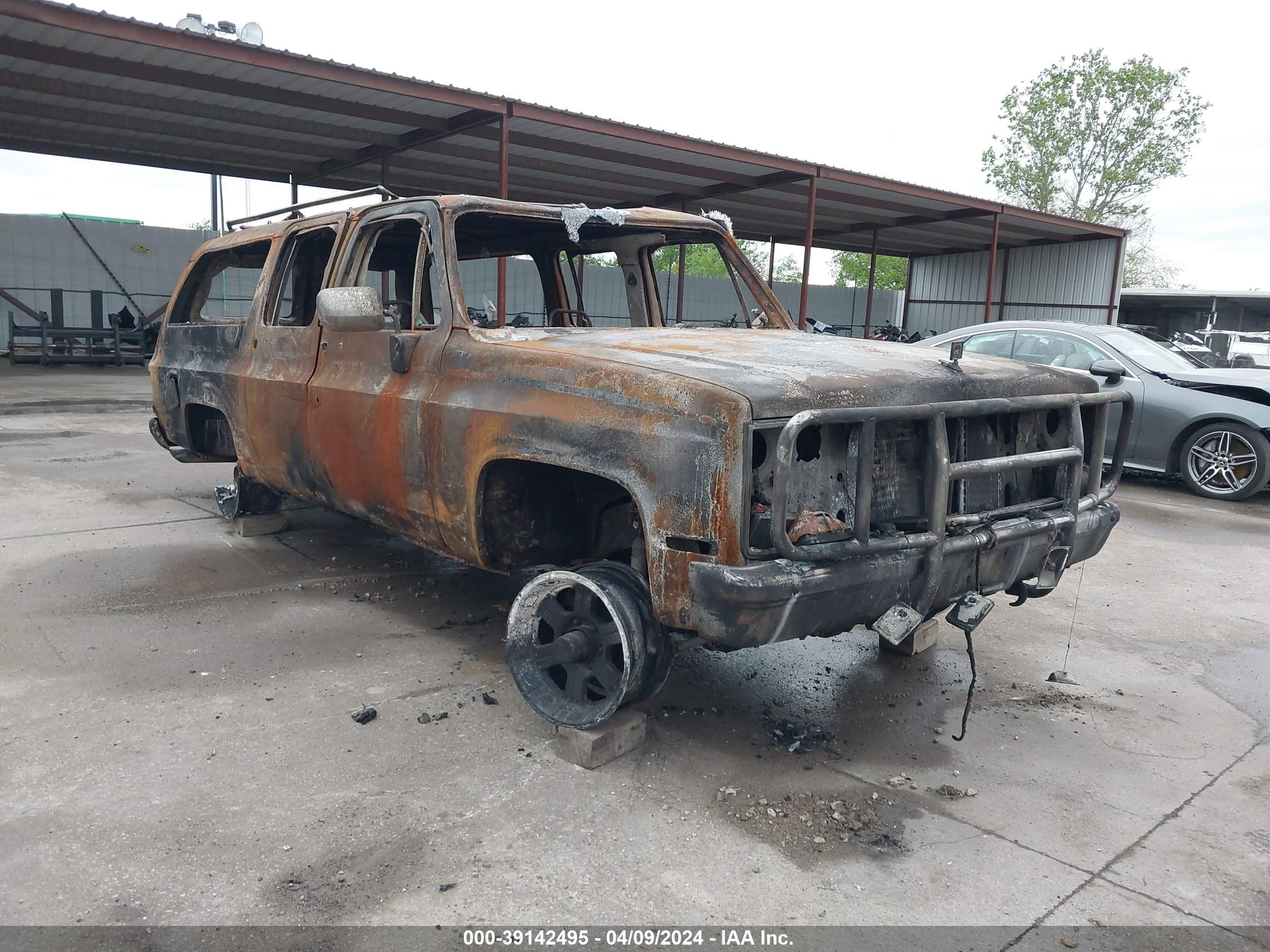 chevrolet suburban 1987 1gnev16k1hf170020