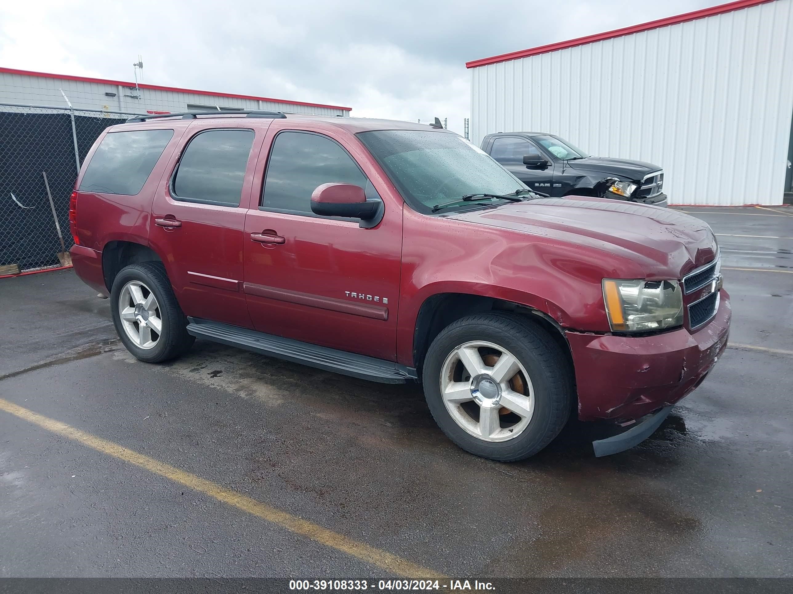 chevrolet tahoe 2008 1gnfc13028r147115