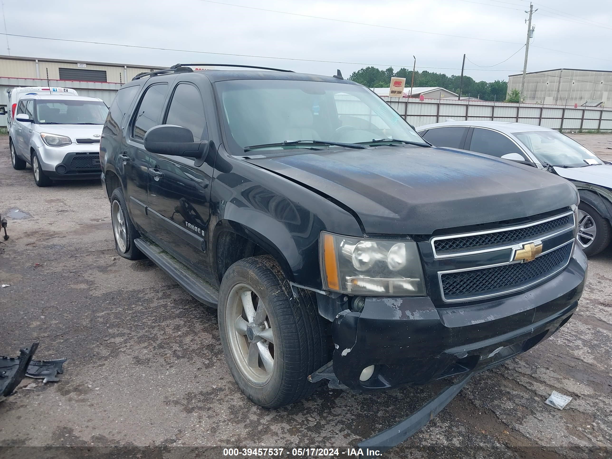 chevrolet tahoe 2007 1gnfc13037r264331