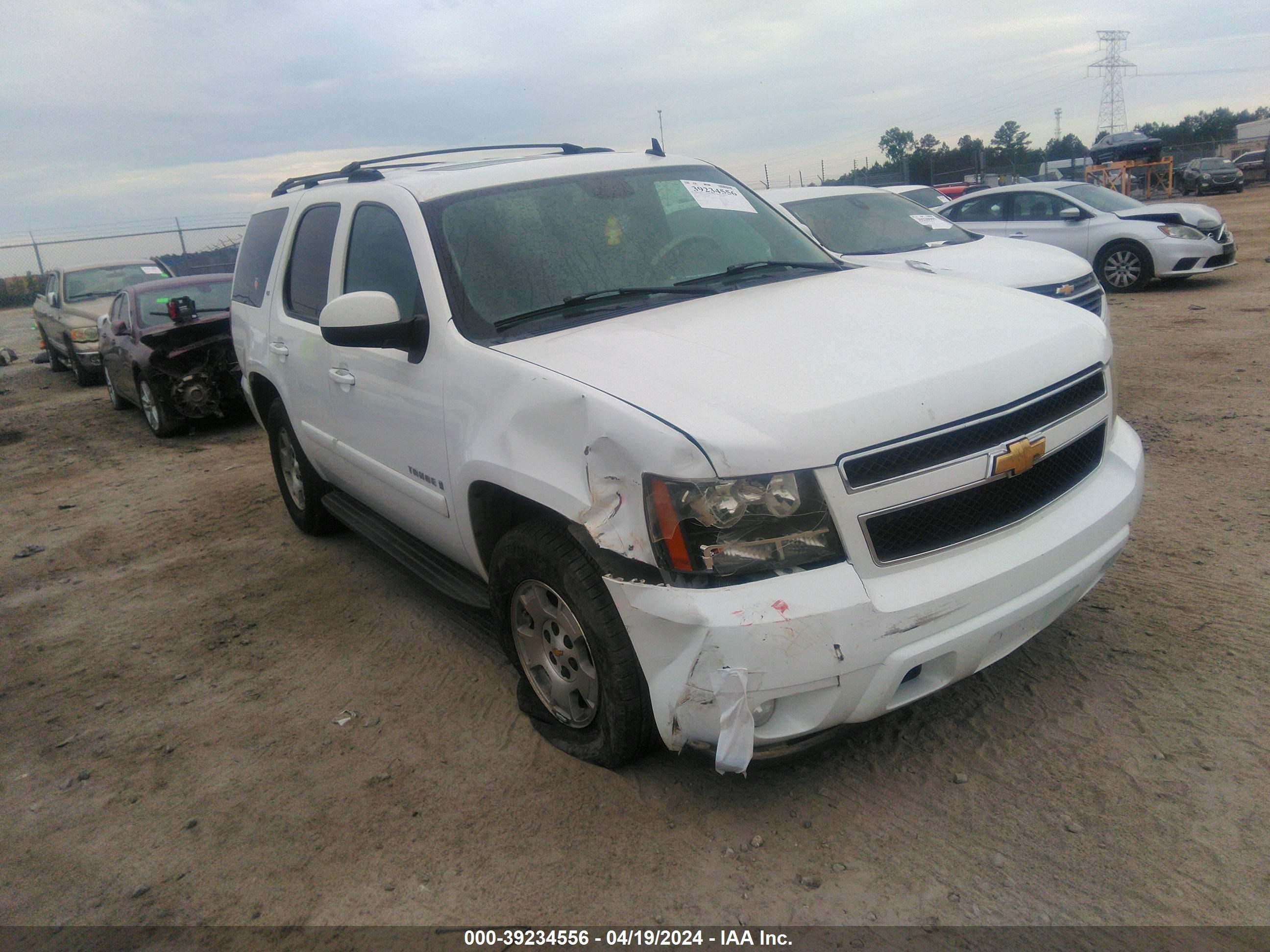 chevrolet tahoe 2007 1gnfc13067r196719