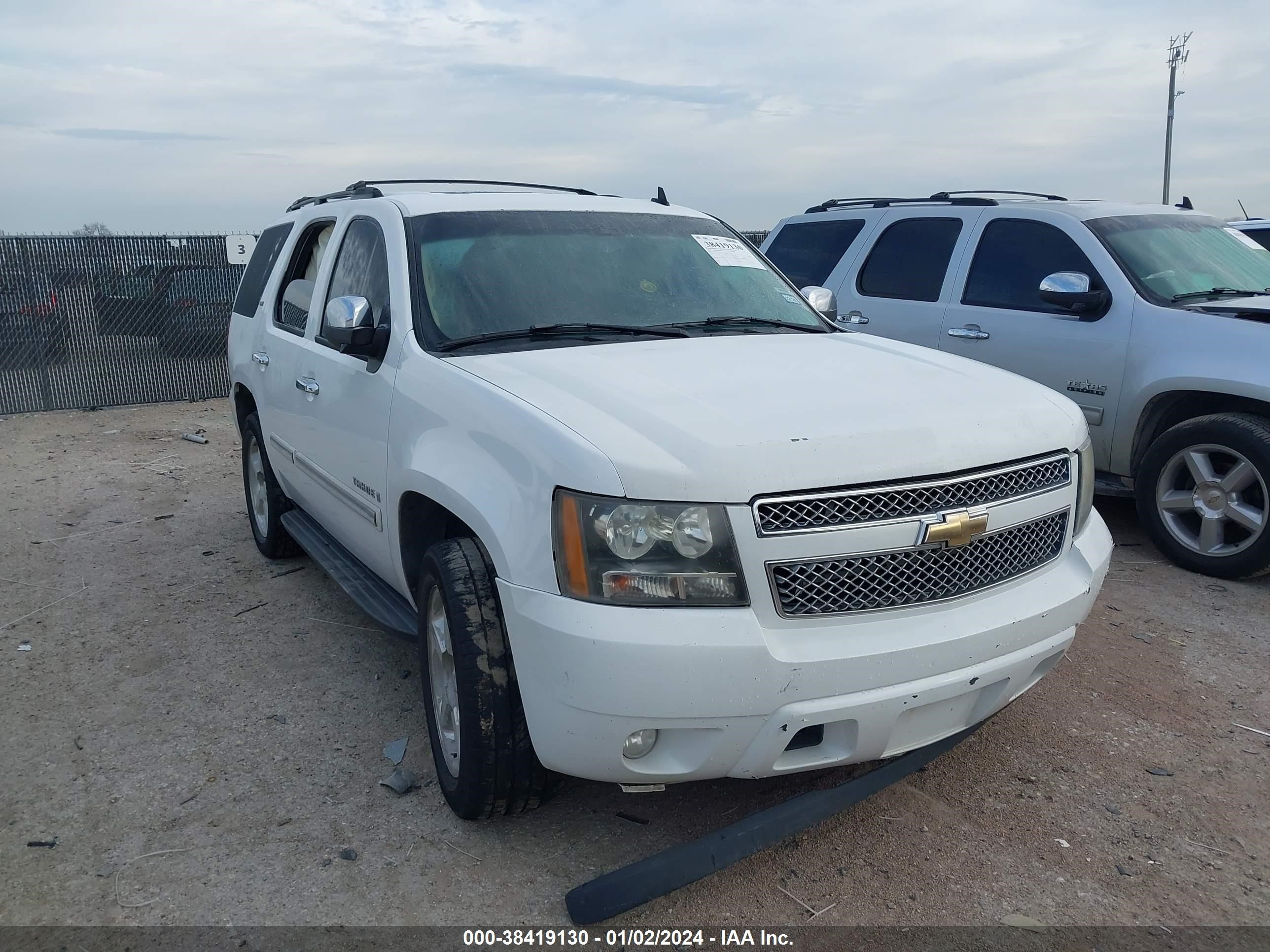 chevrolet tahoe 2007 1gnfc13097r262504