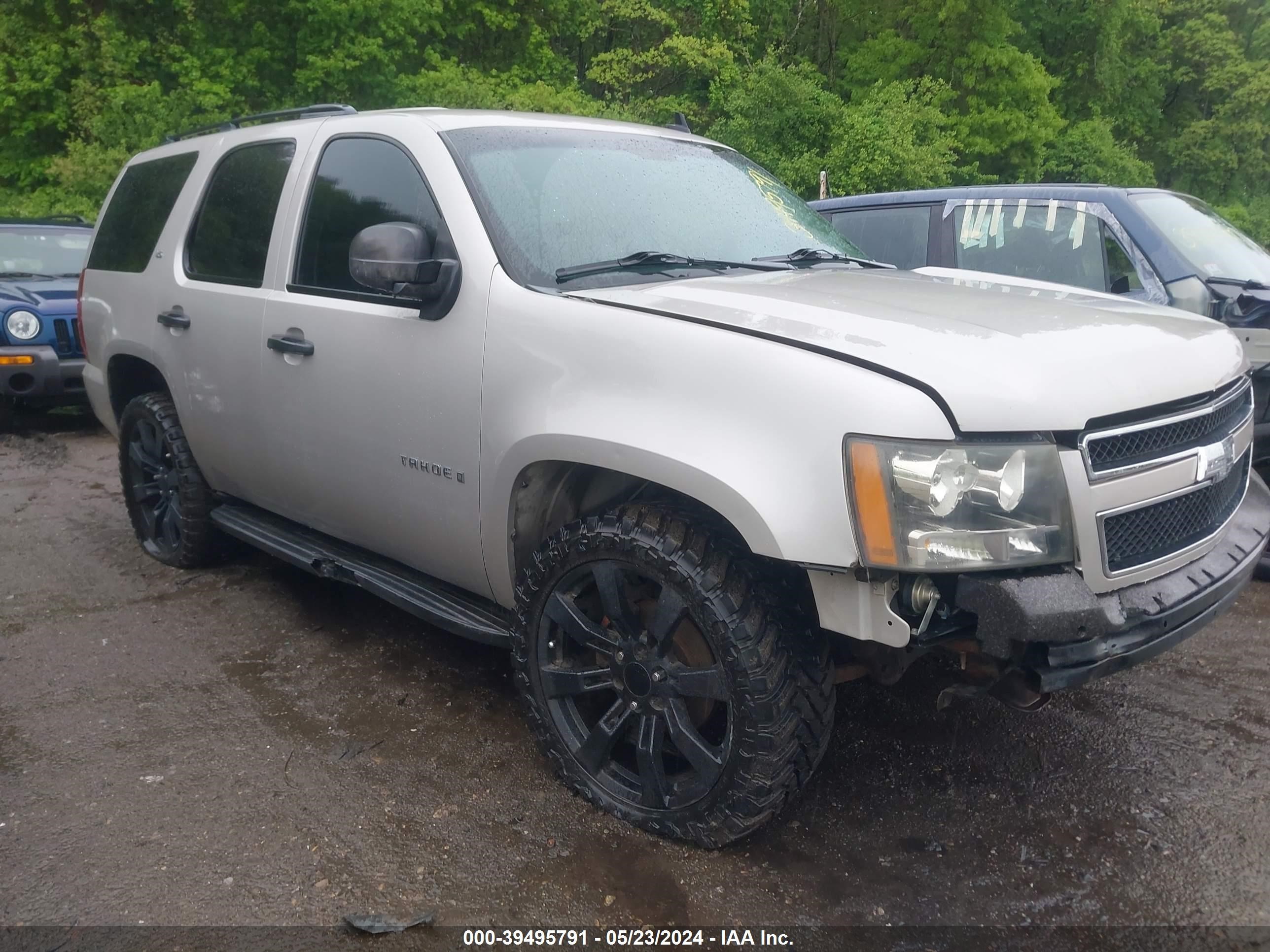 chevrolet tahoe 2009 1gnfc13c79r220555