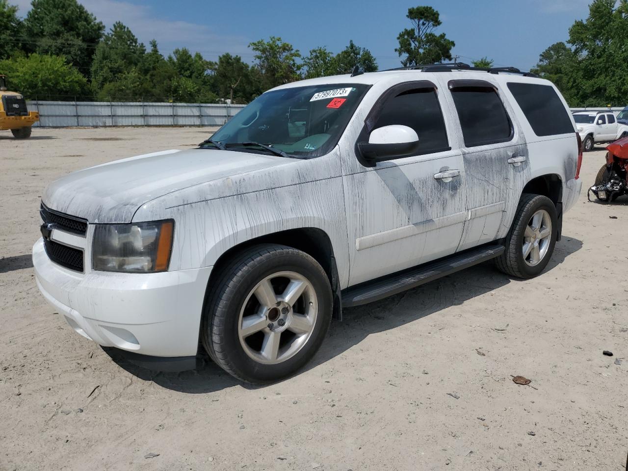 chevrolet tahoe 2008 1gnfc13j18j103808