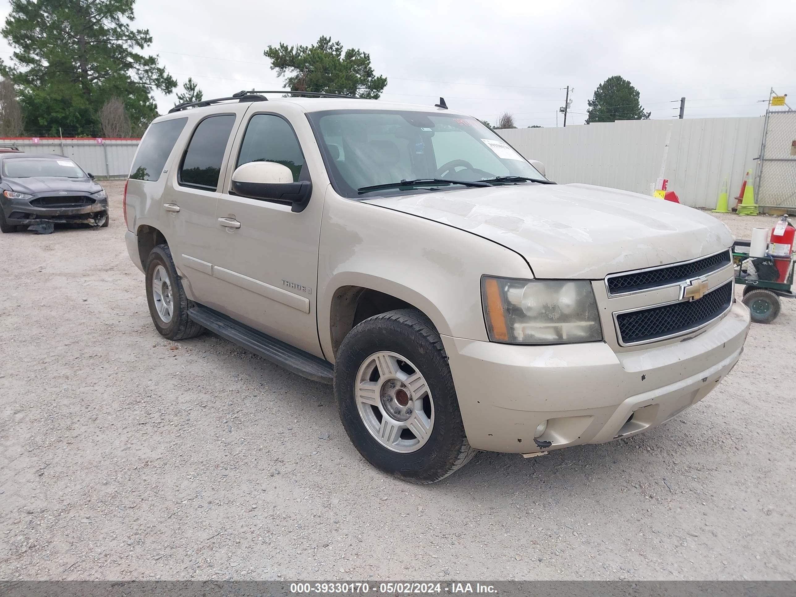 chevrolet tahoe 2007 1gnfc13j67r158576