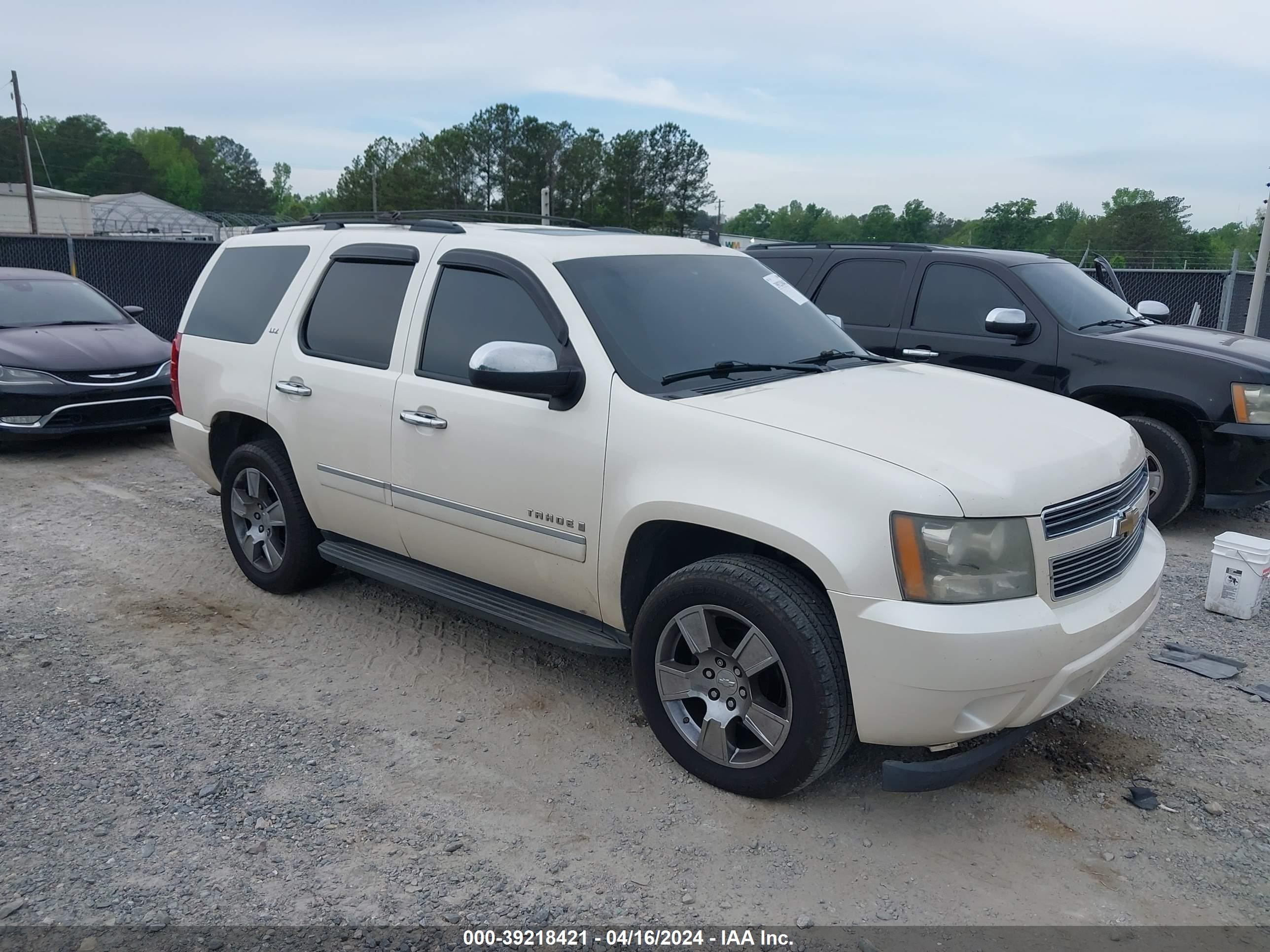 chevrolet tahoe 2009 1gnfc33j89r210174