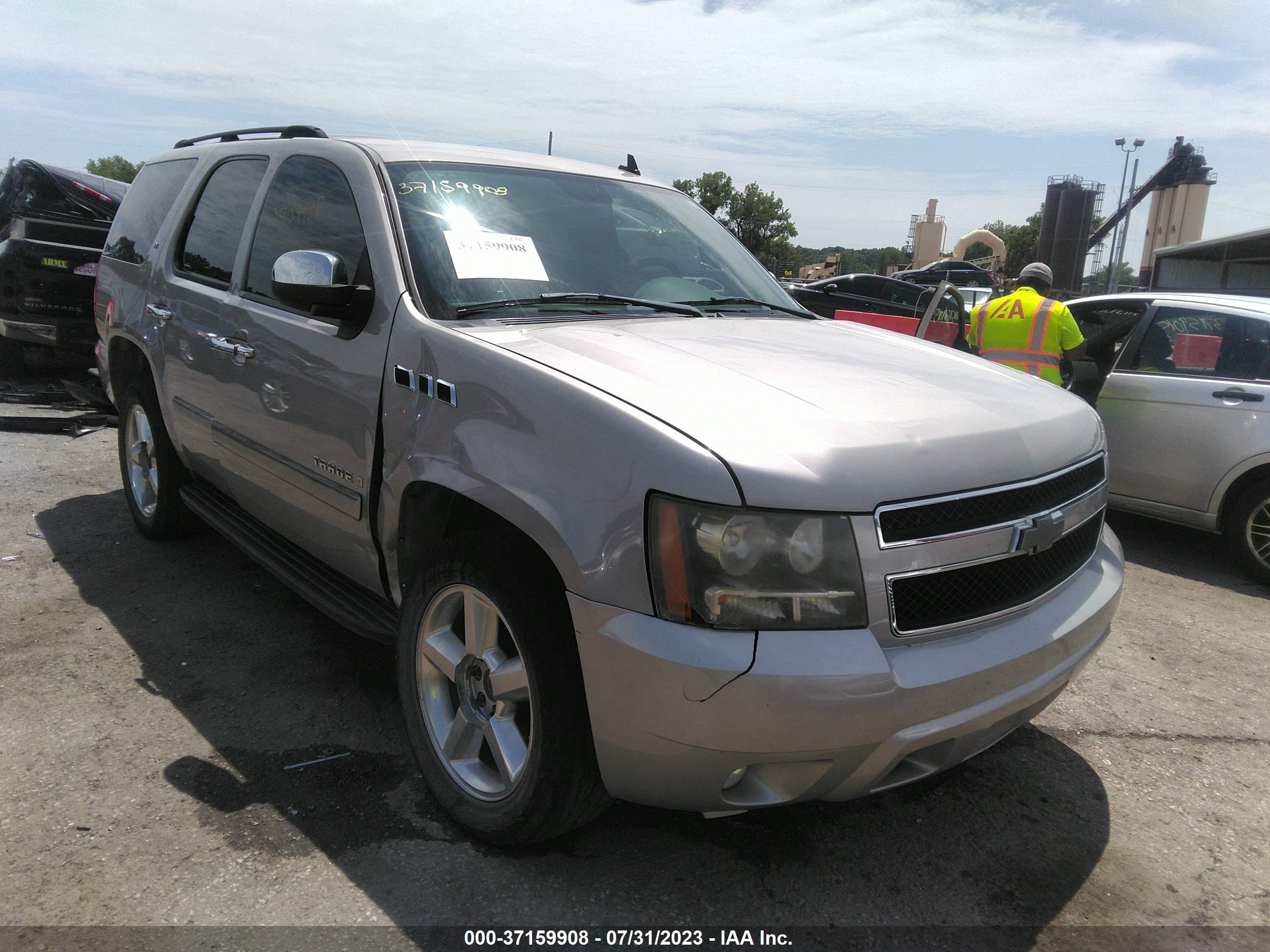 chevrolet tahoe 2007 1gnfk13007j115411