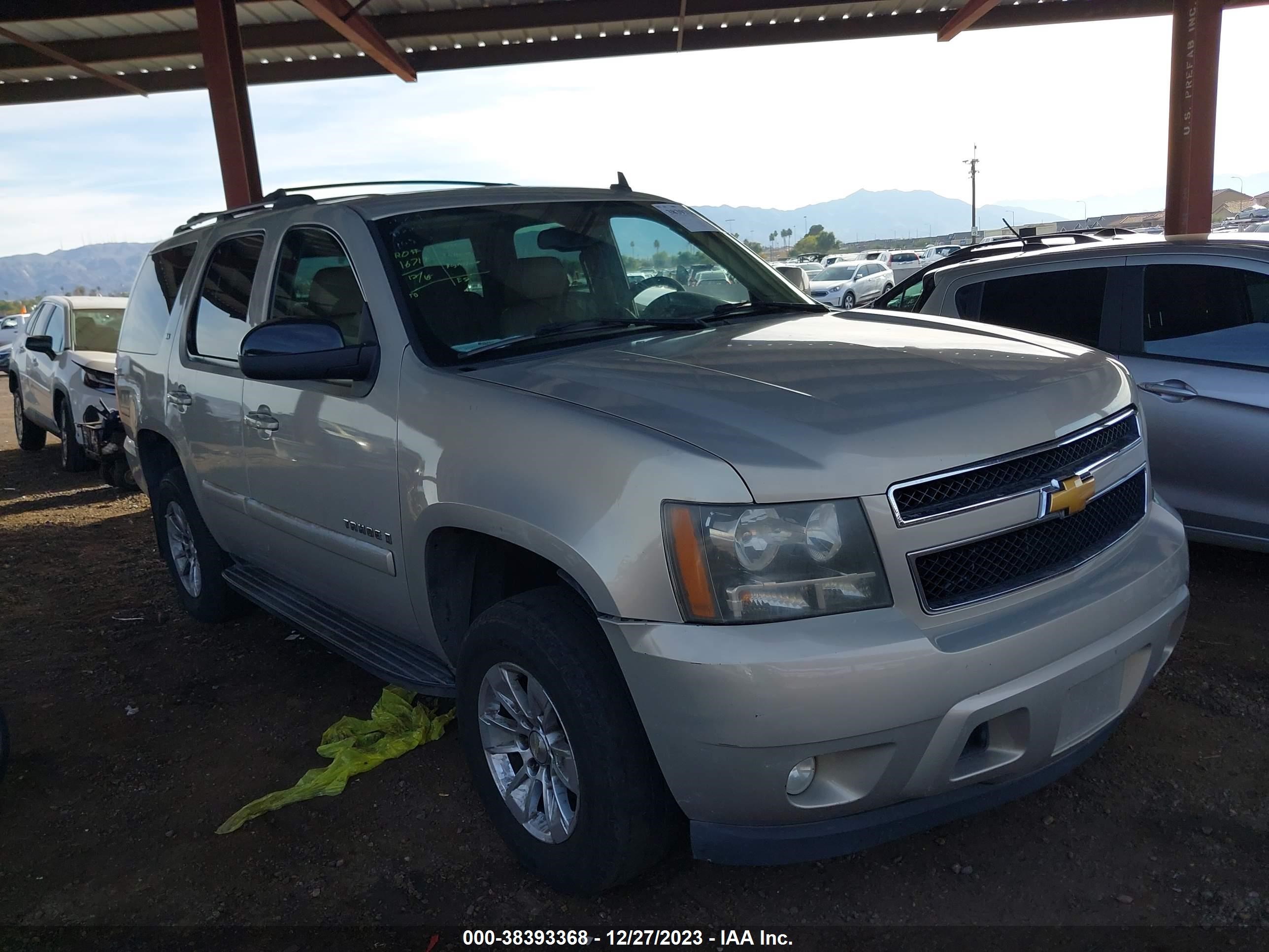 chevrolet tahoe 2007 1gnfk13027r195358