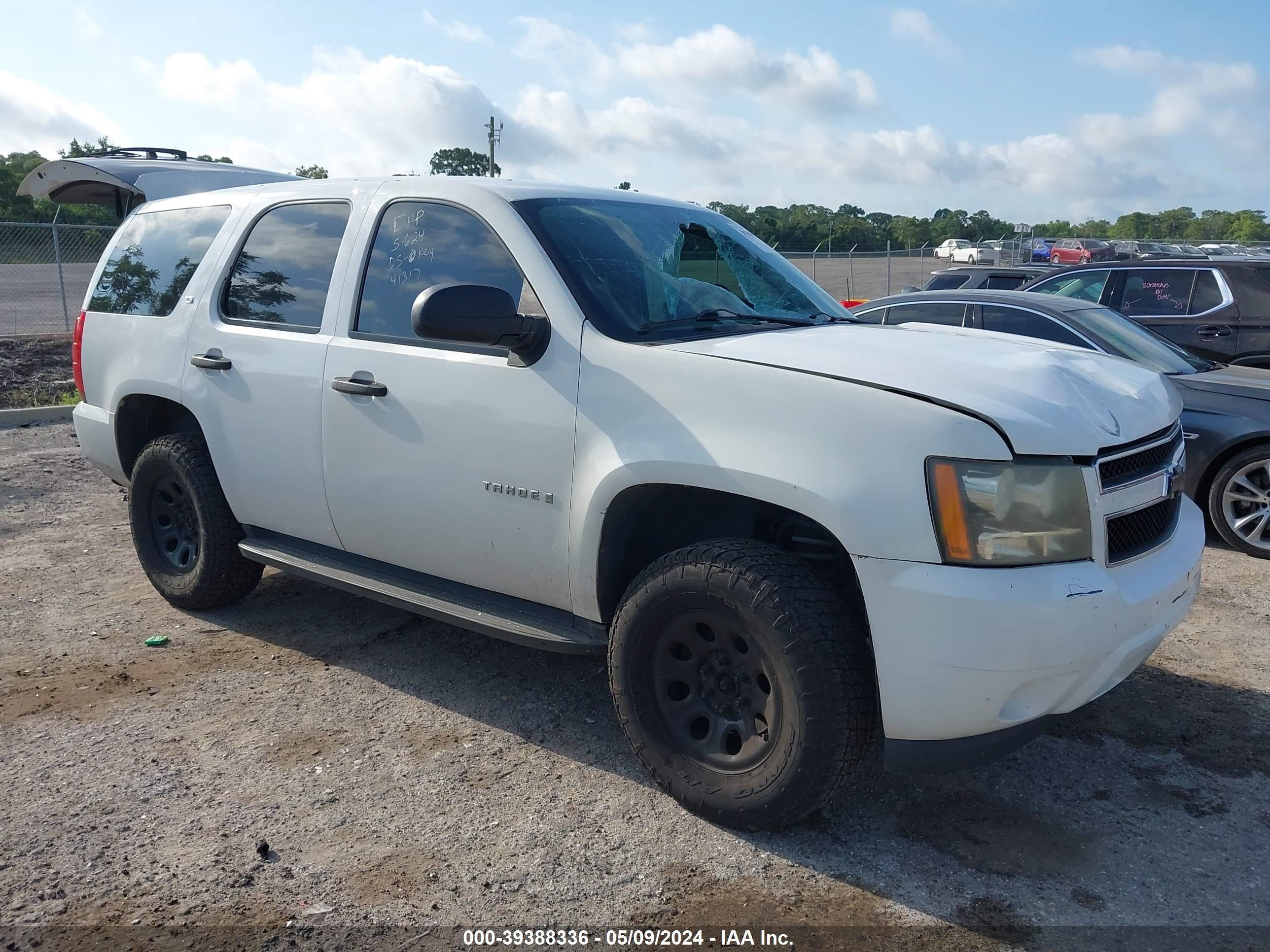 chevrolet tahoe 2008 1gnfk13038r279108